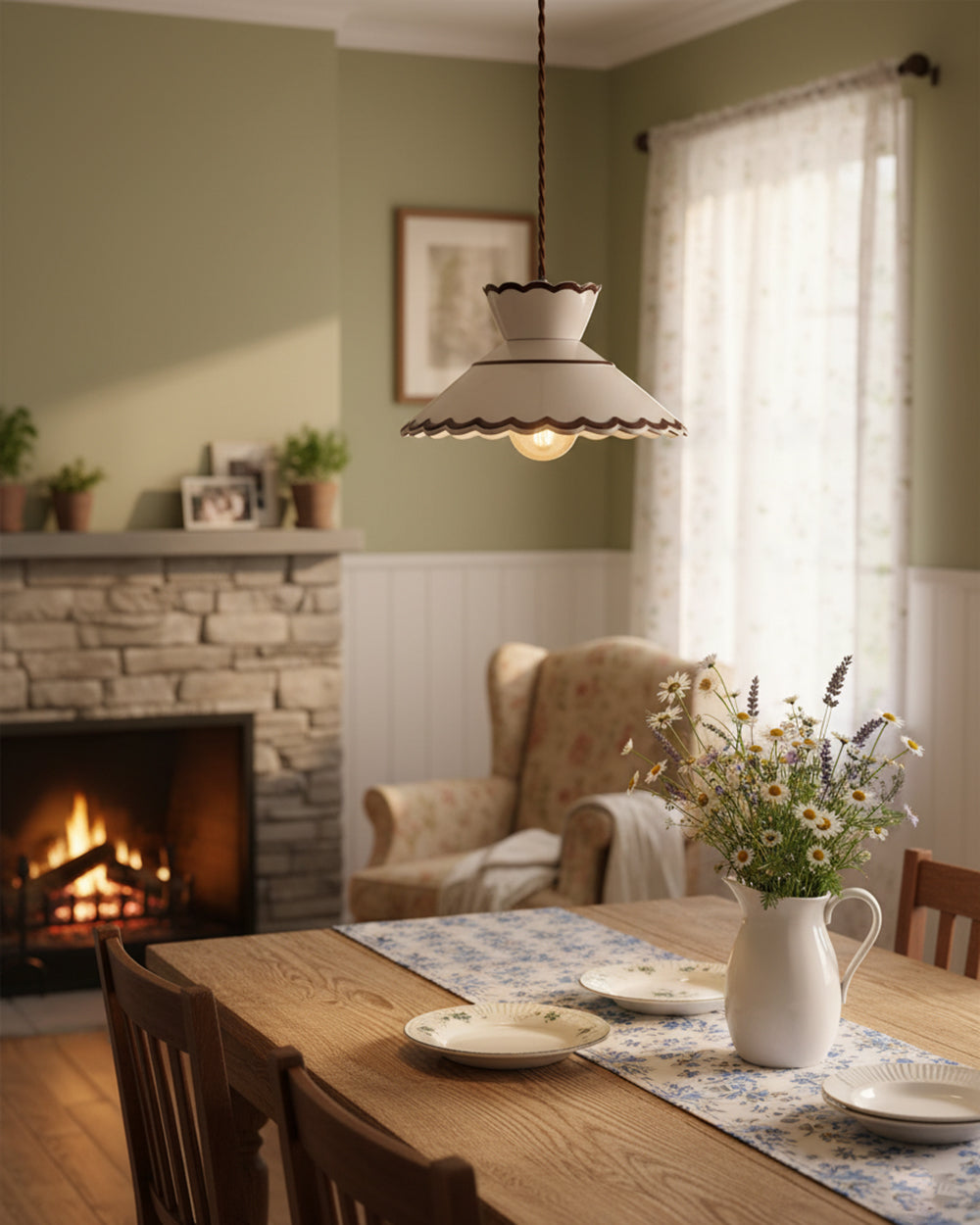 Festonia Pendant Light