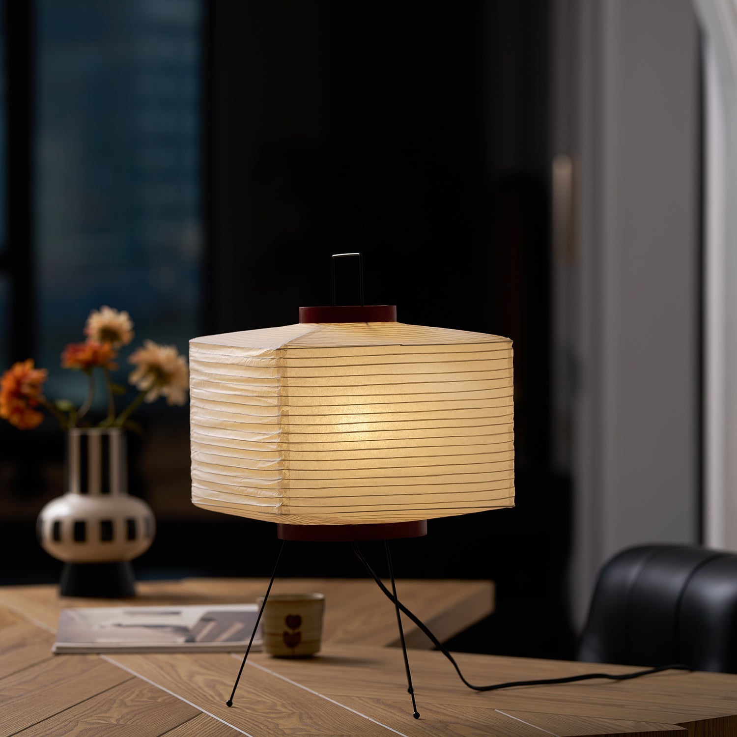 Akari 7A Table Lamp