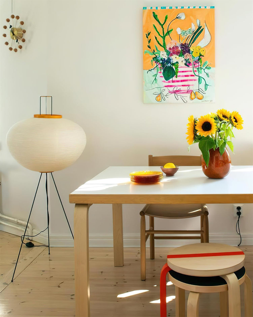 Akari 10A Floor Lamp