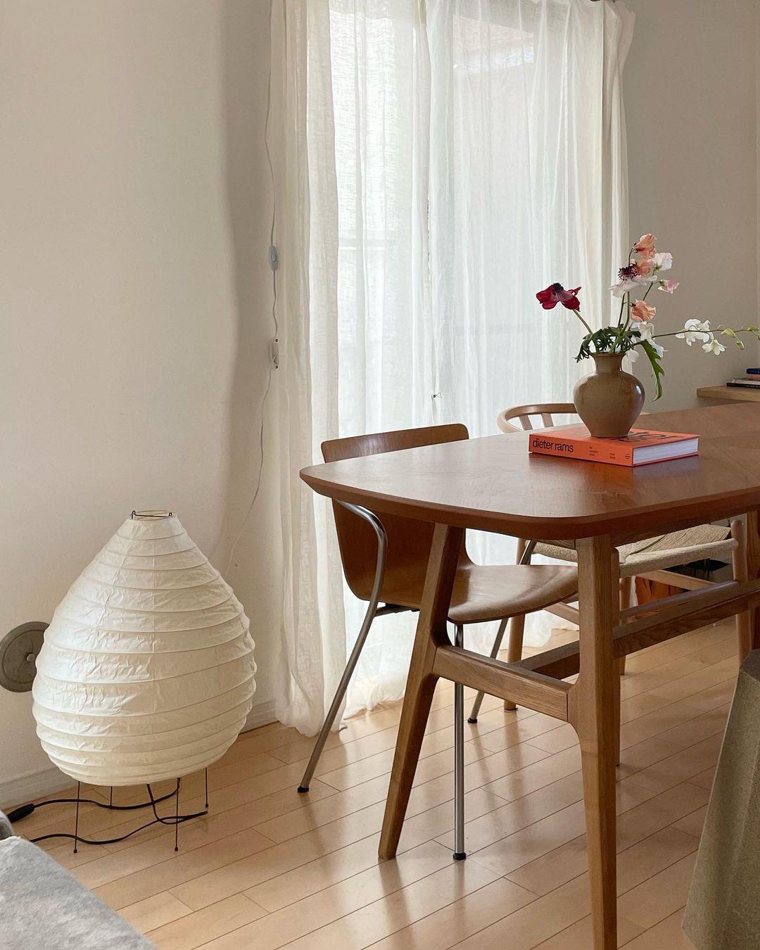 Akari 22N Table Lamp