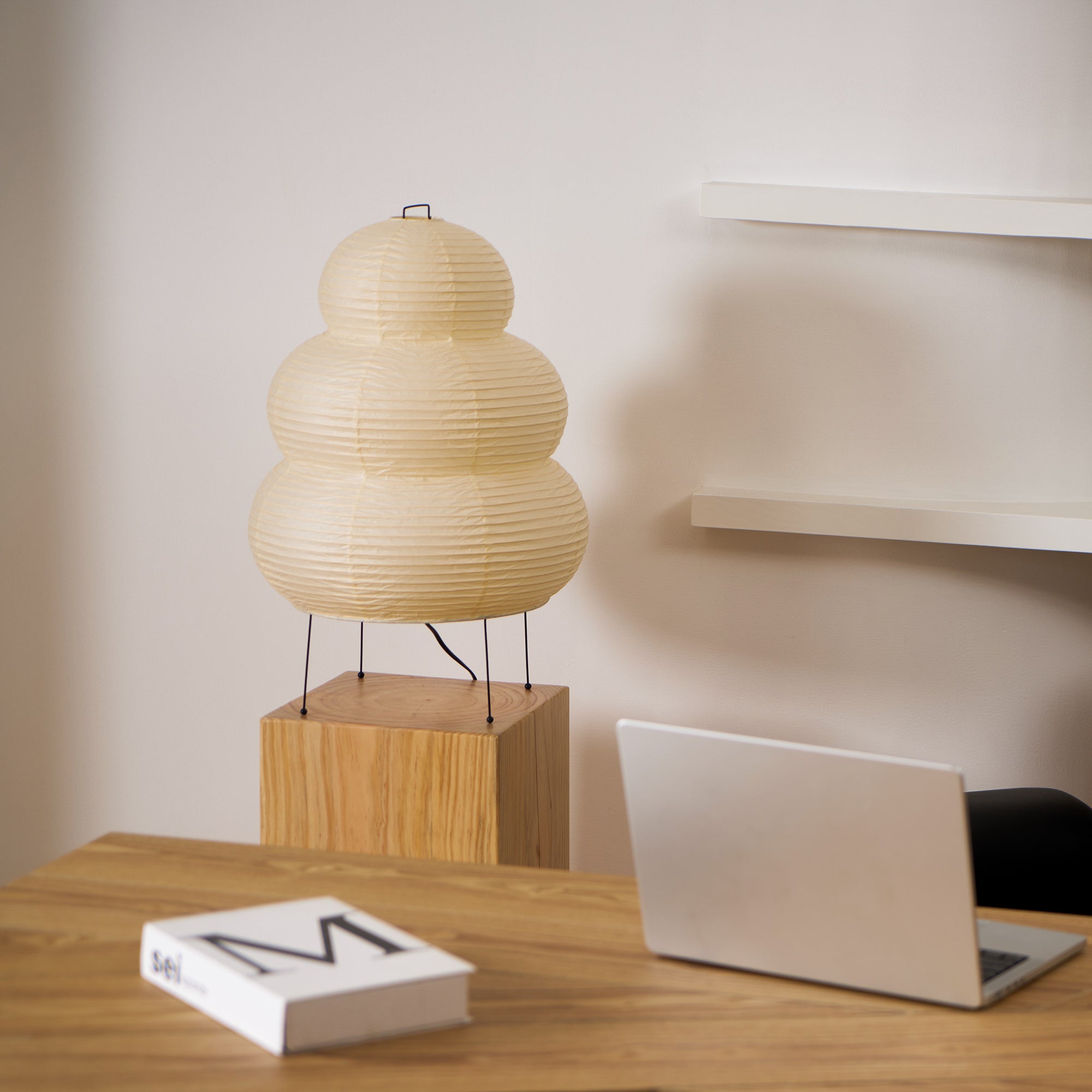 Akari 24N Table Lamp
