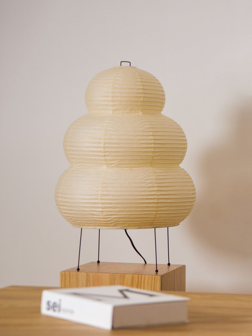 Akari 24N Table Lamp