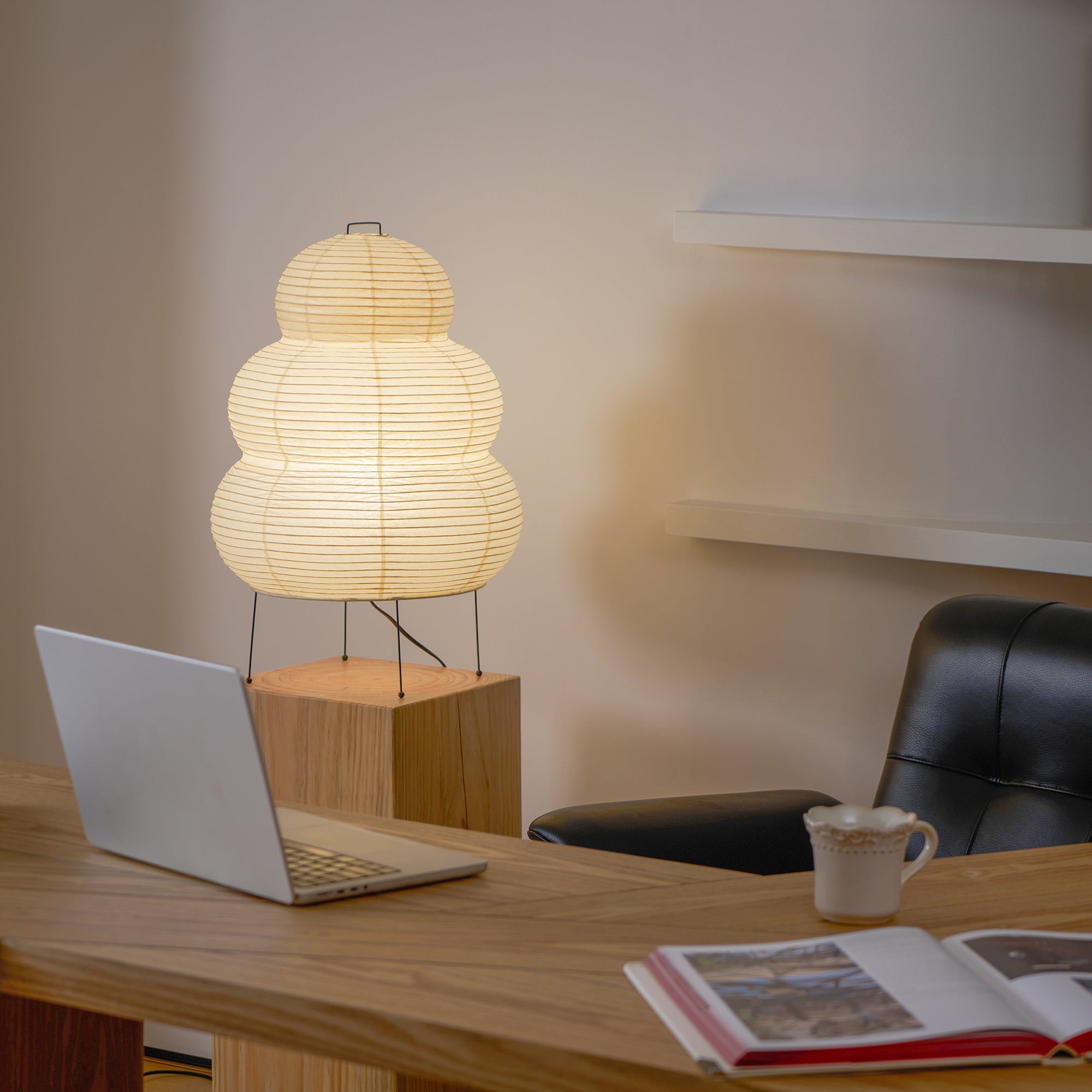 Akari 24N Table Lamp