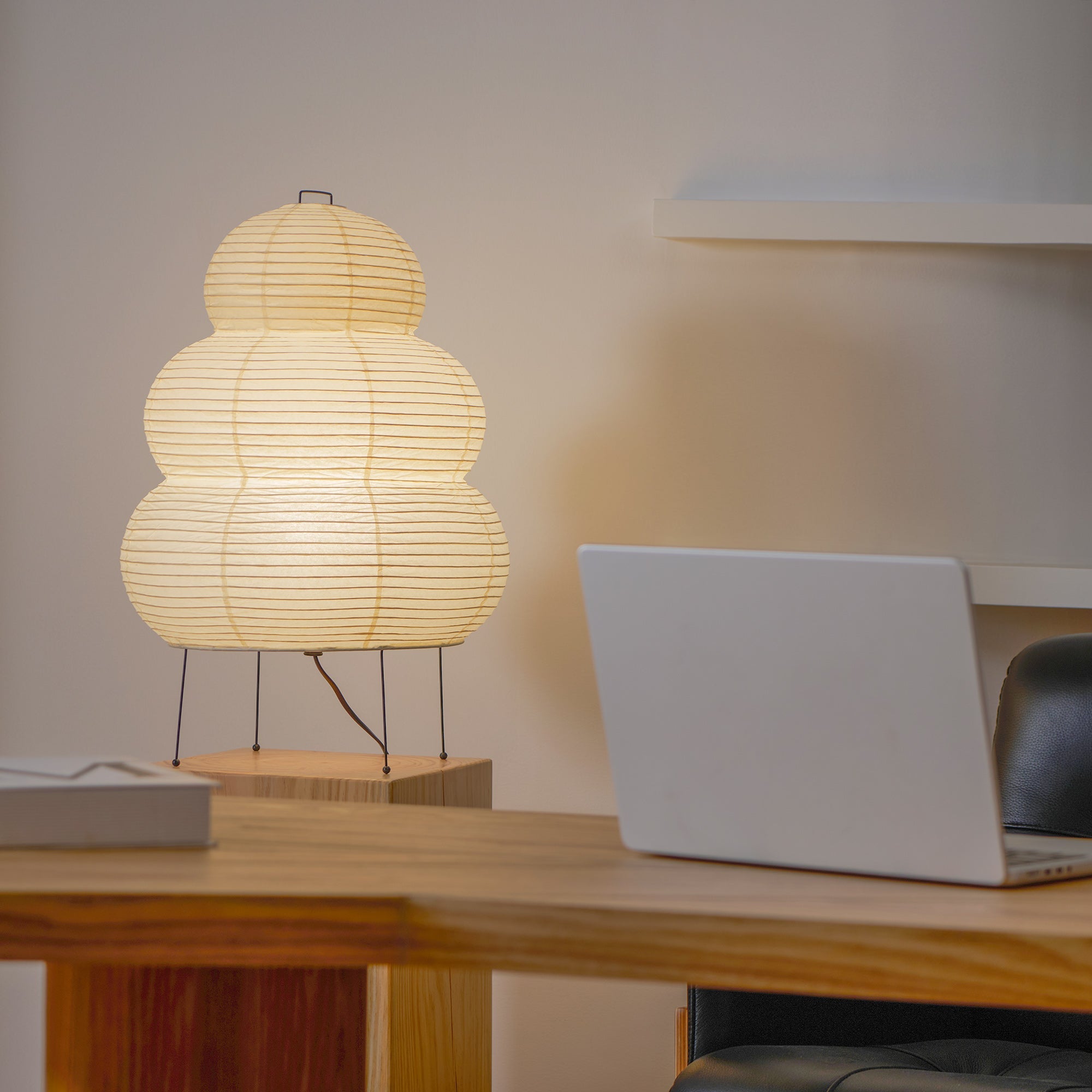 Akari 24N Table Lamp