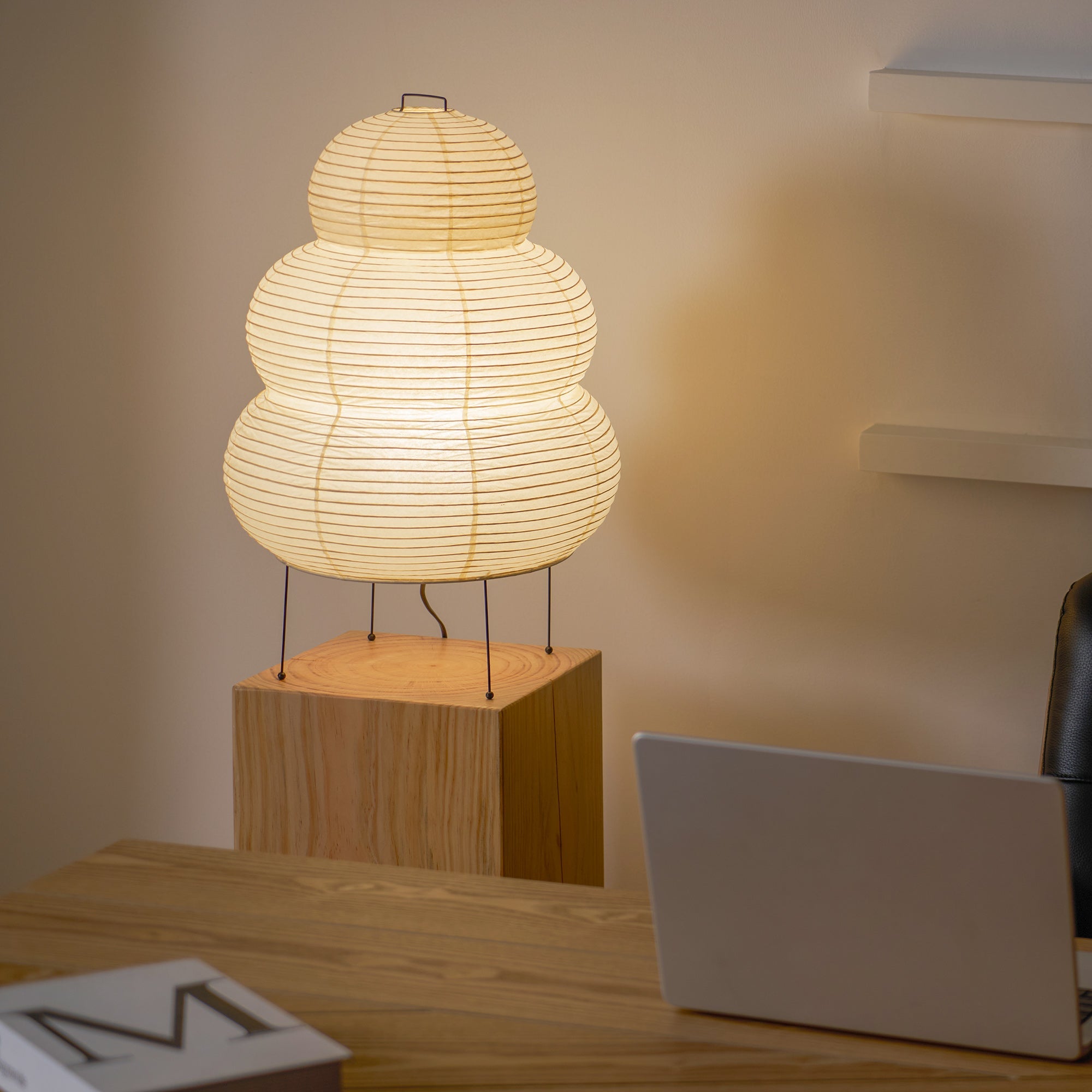 Akari 24N Table Lamp