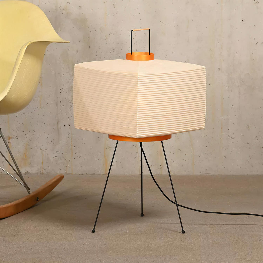 Akari 7A Table Lamp