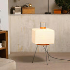 Akari 7A Table Lamp