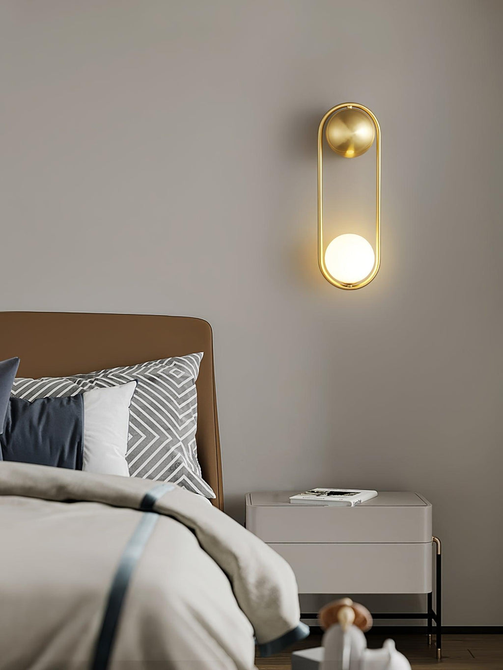 Alaynia Globe Wall Lamp