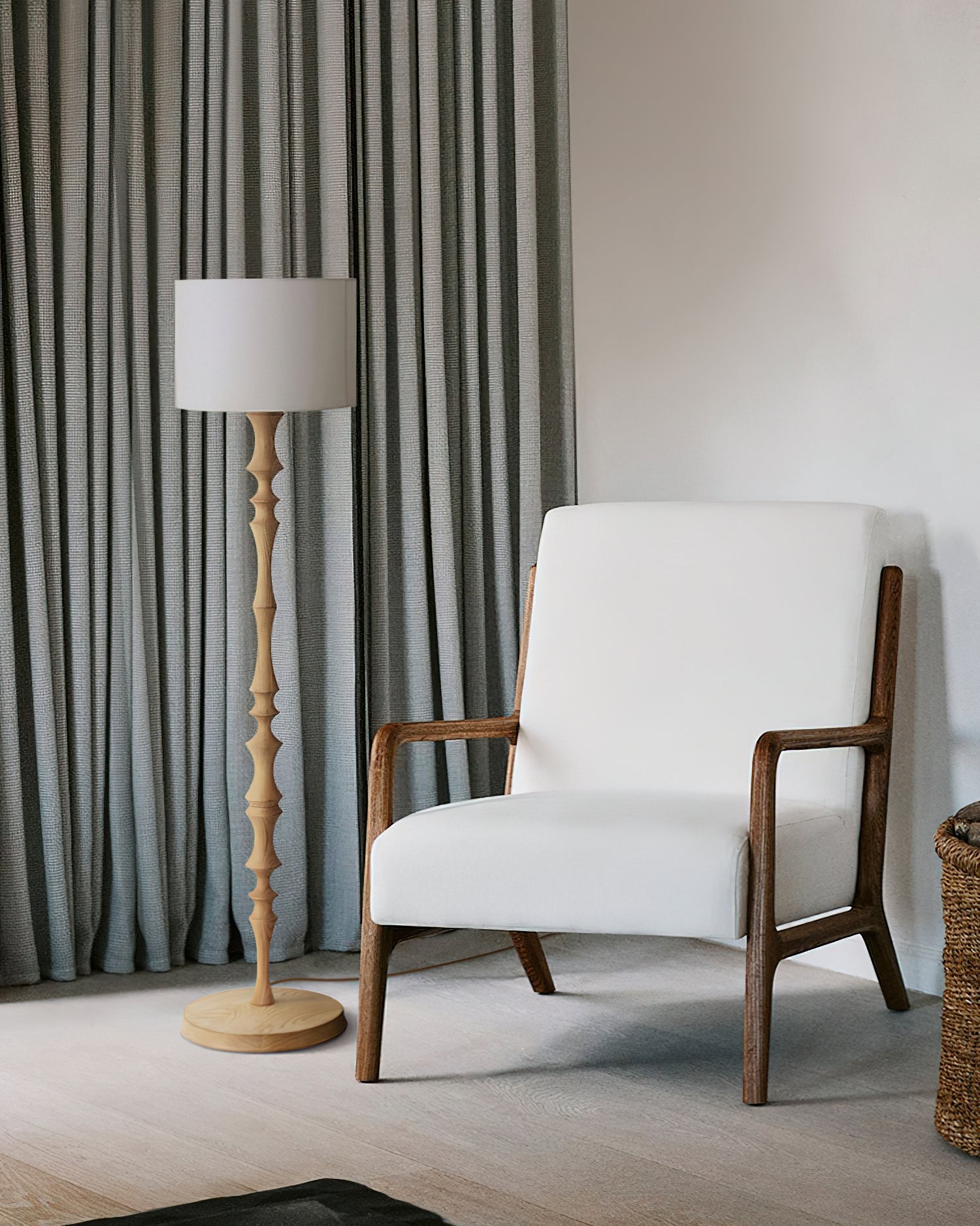 Bastino Floor Lamp