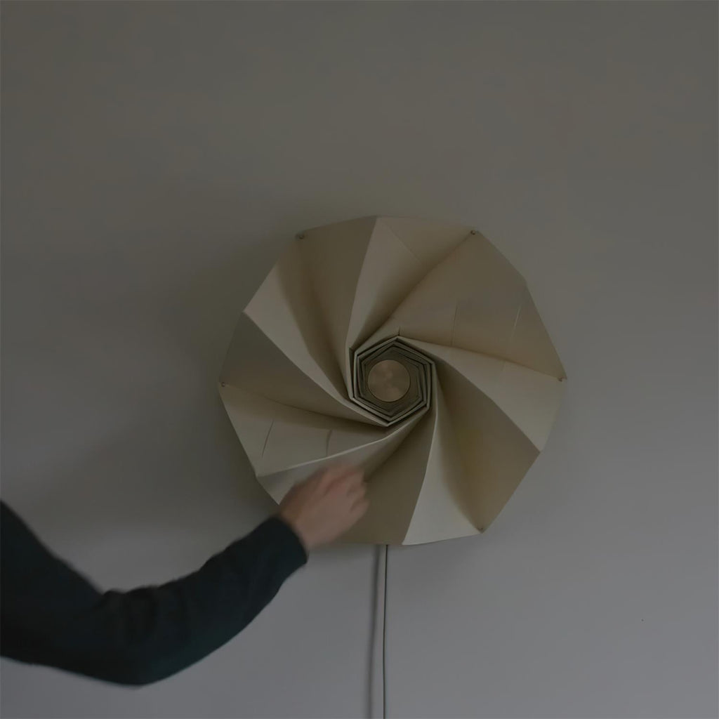 Bloom Wall Lamp