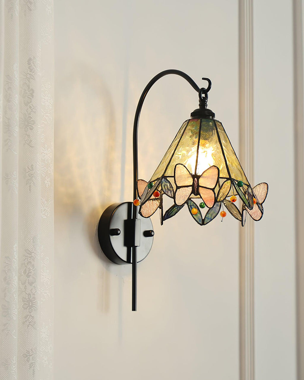 Briandy Tiffany Wall Lamp