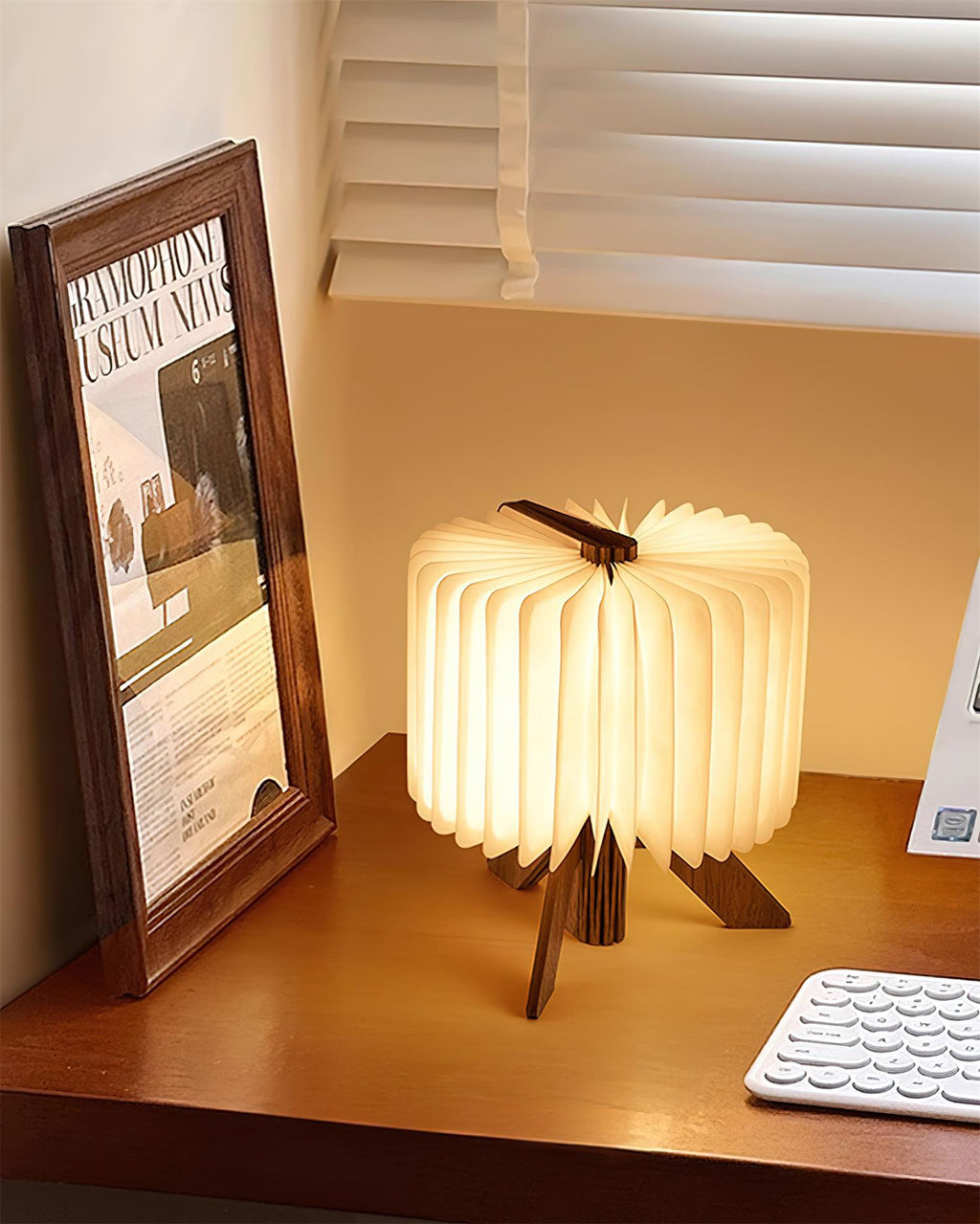 Candela Fold Table Lamp