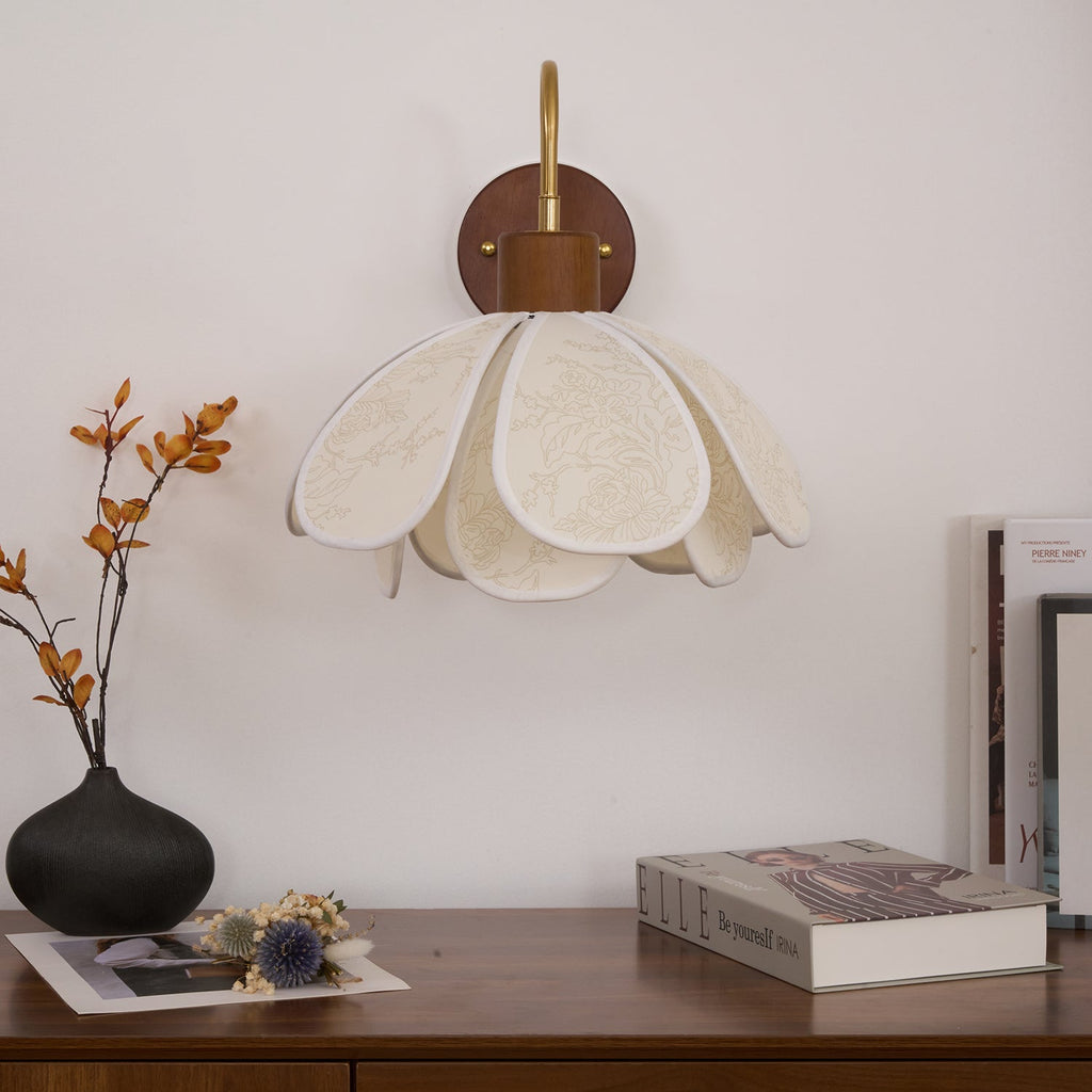 Ciena Petal Wall Light