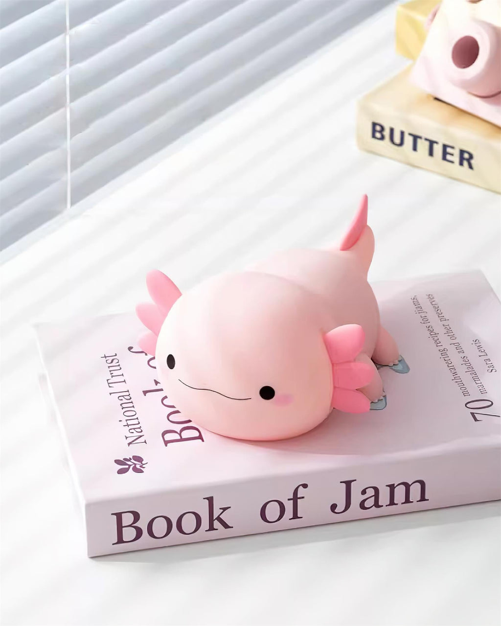 Cute Newt Small Night Light