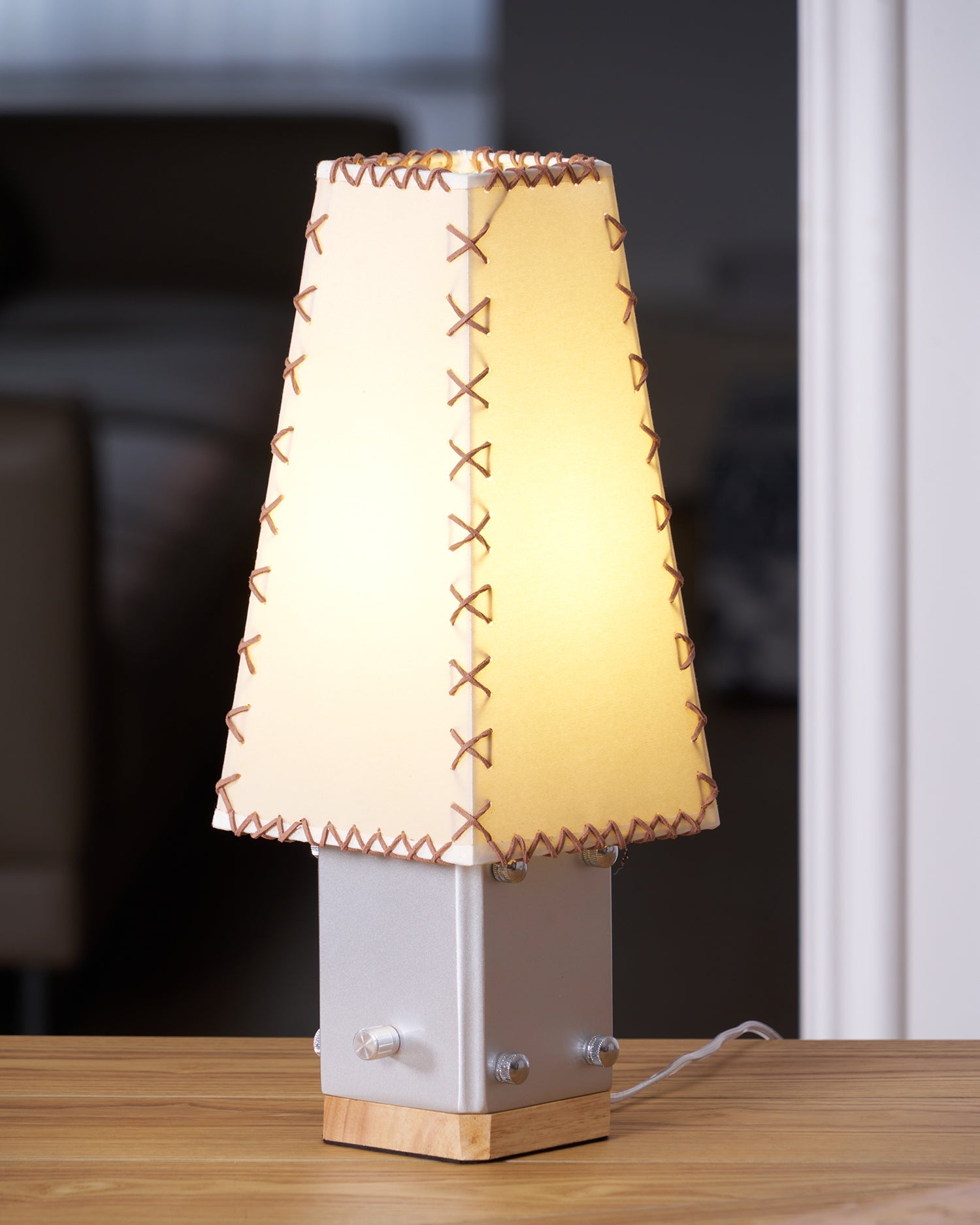 Estela Table Lamp