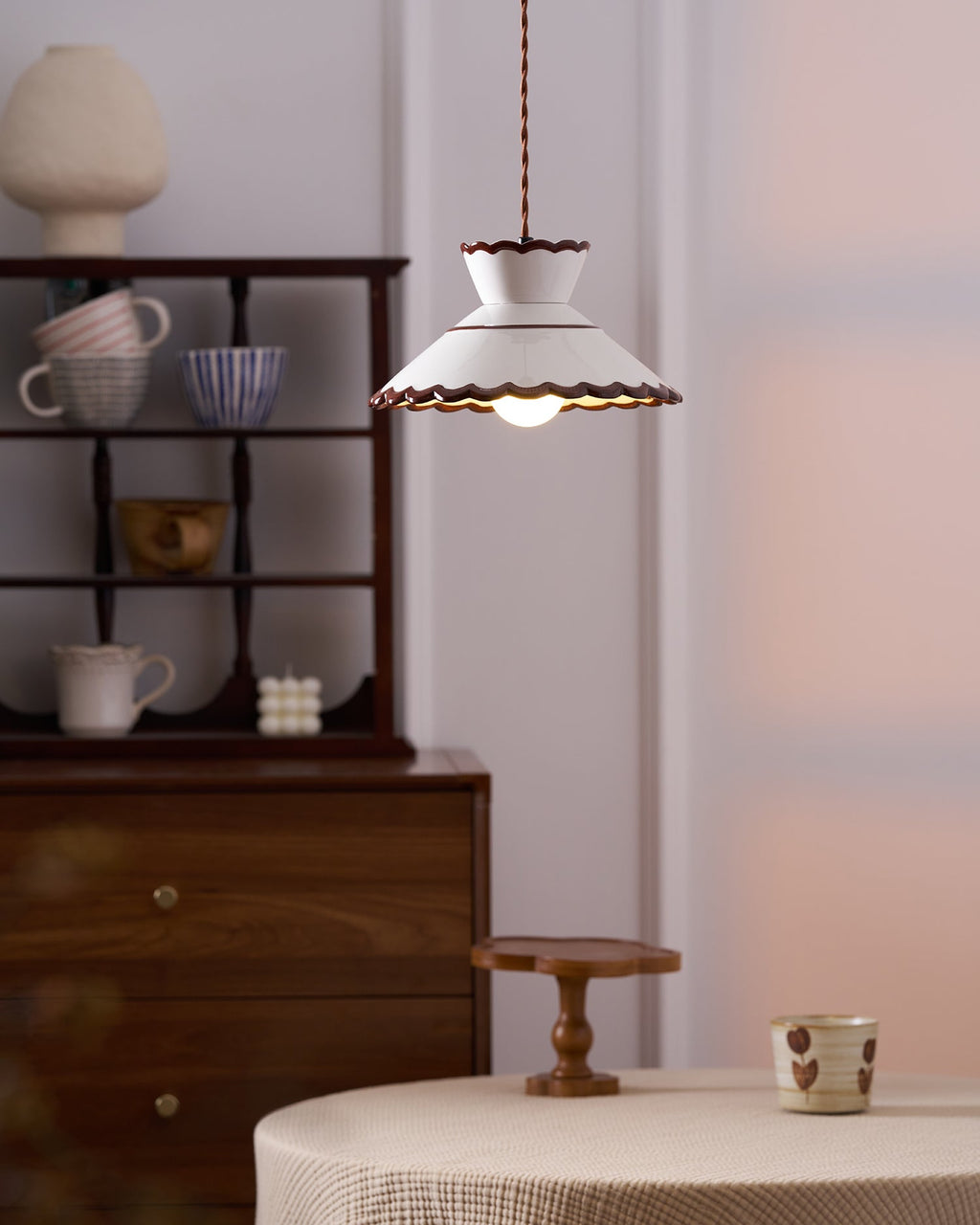 Festonia Pendant Light