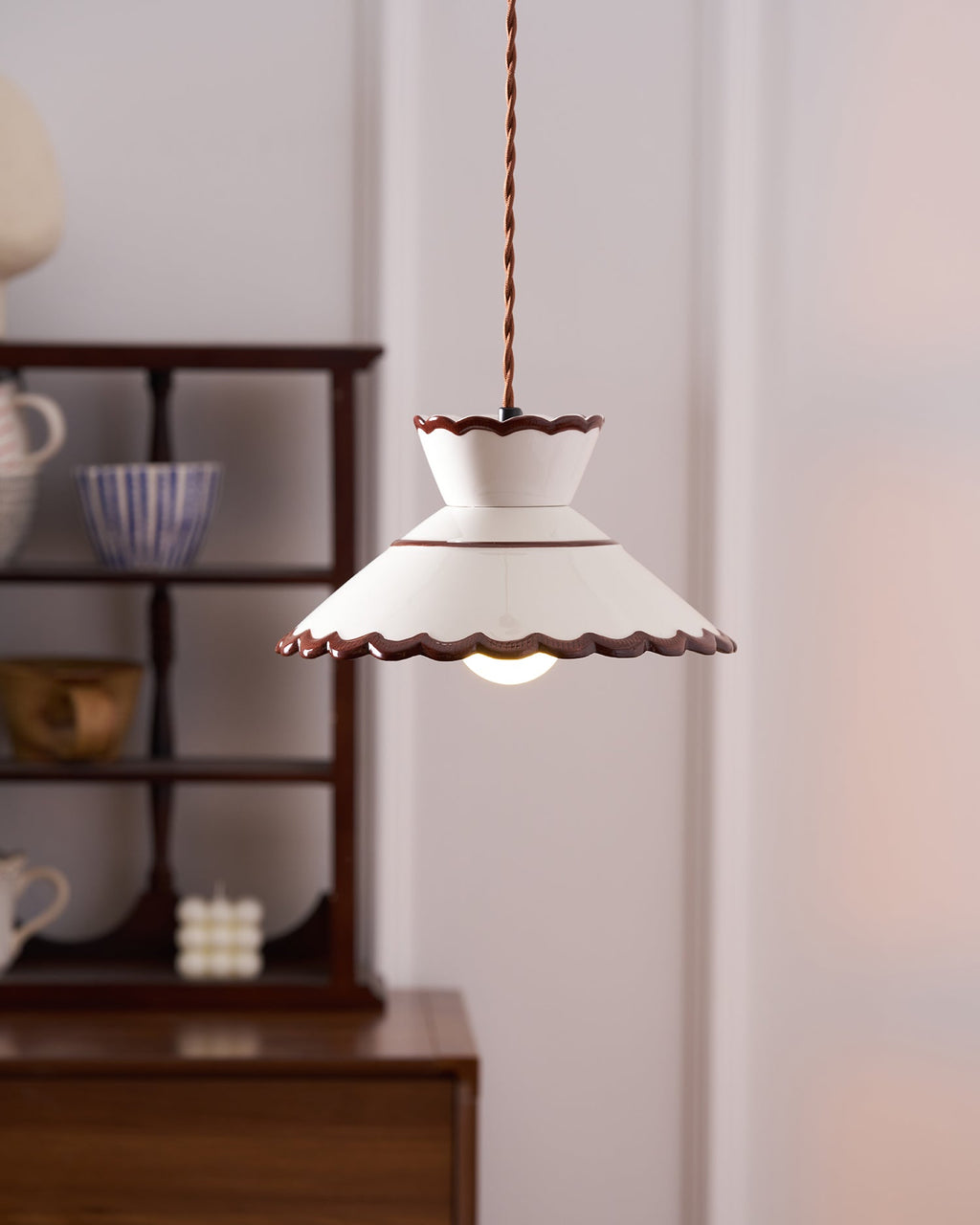 Festonia Pendant Light