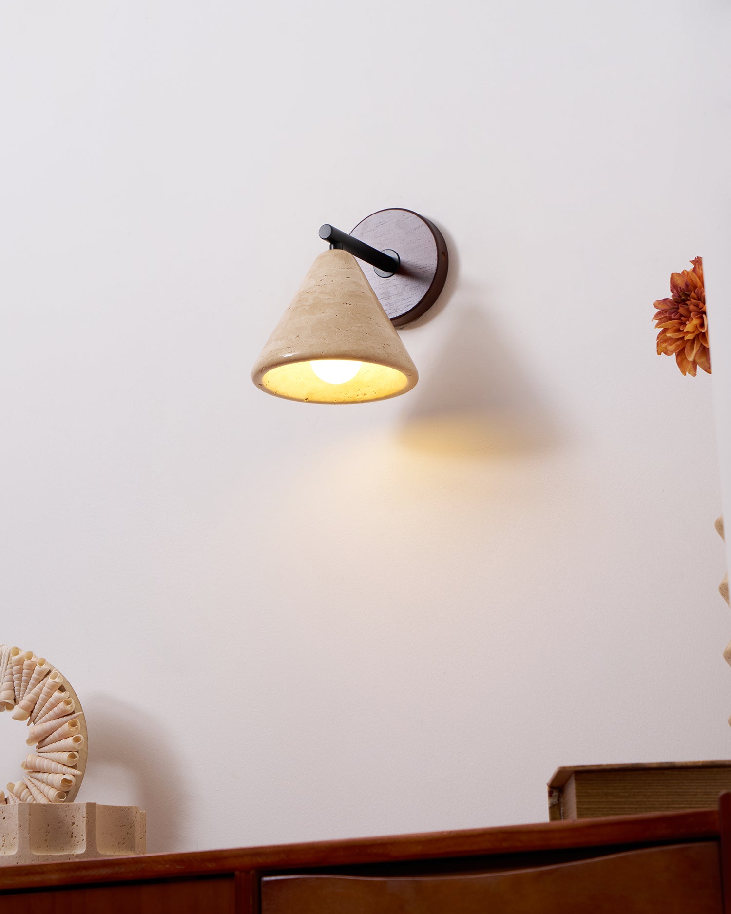 Finley Wall Lamp