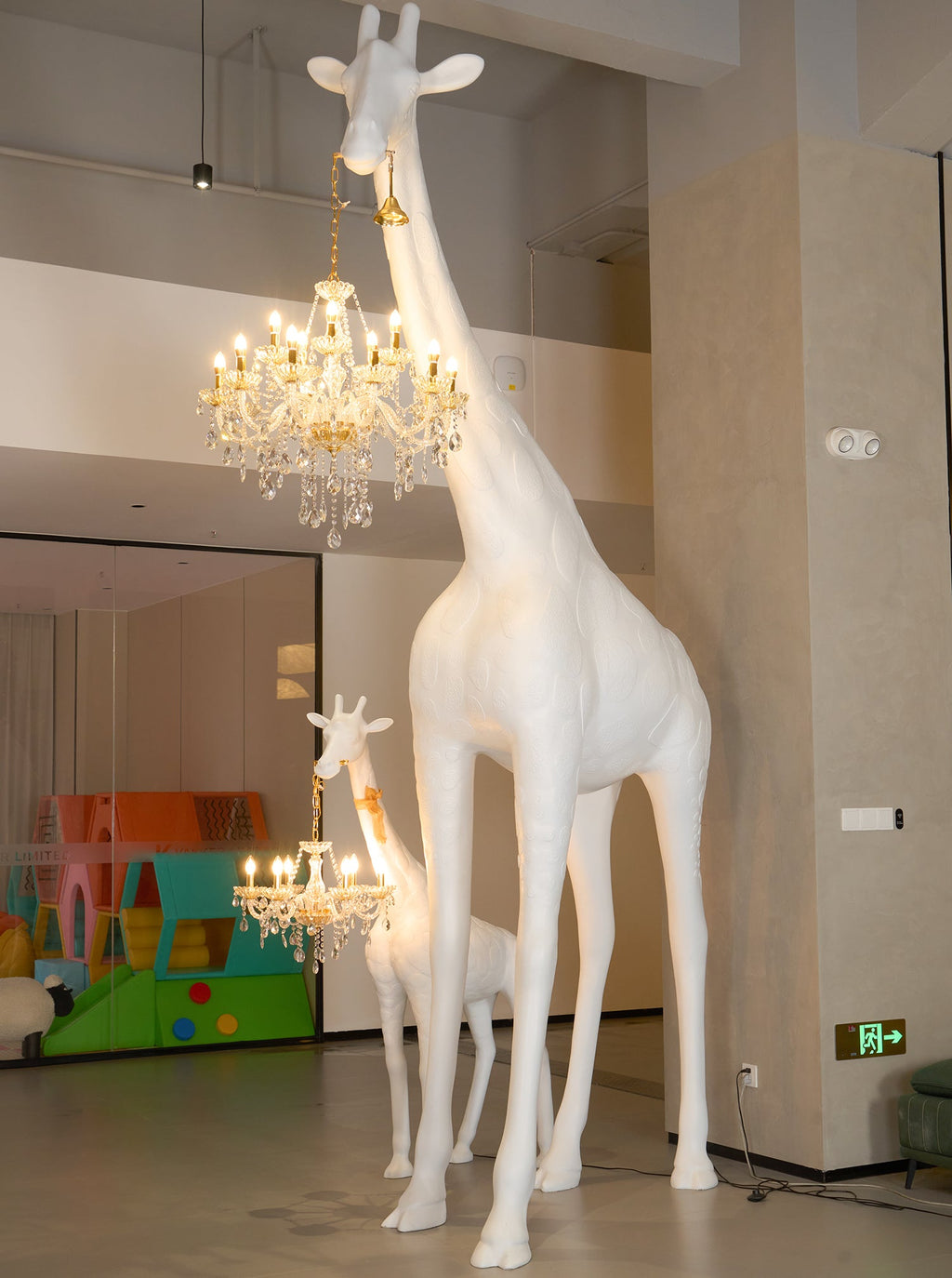 Giraffe Sculpture Floor Lamp