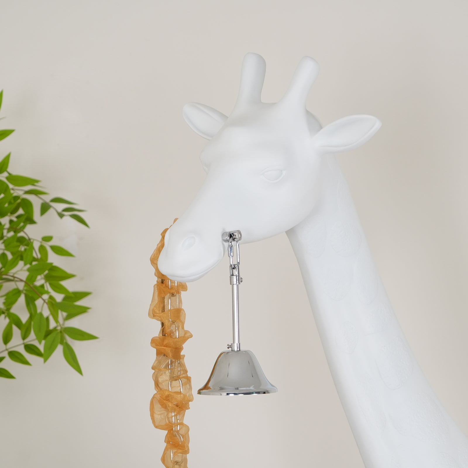 Giraffe Sculpture Floor Lamp