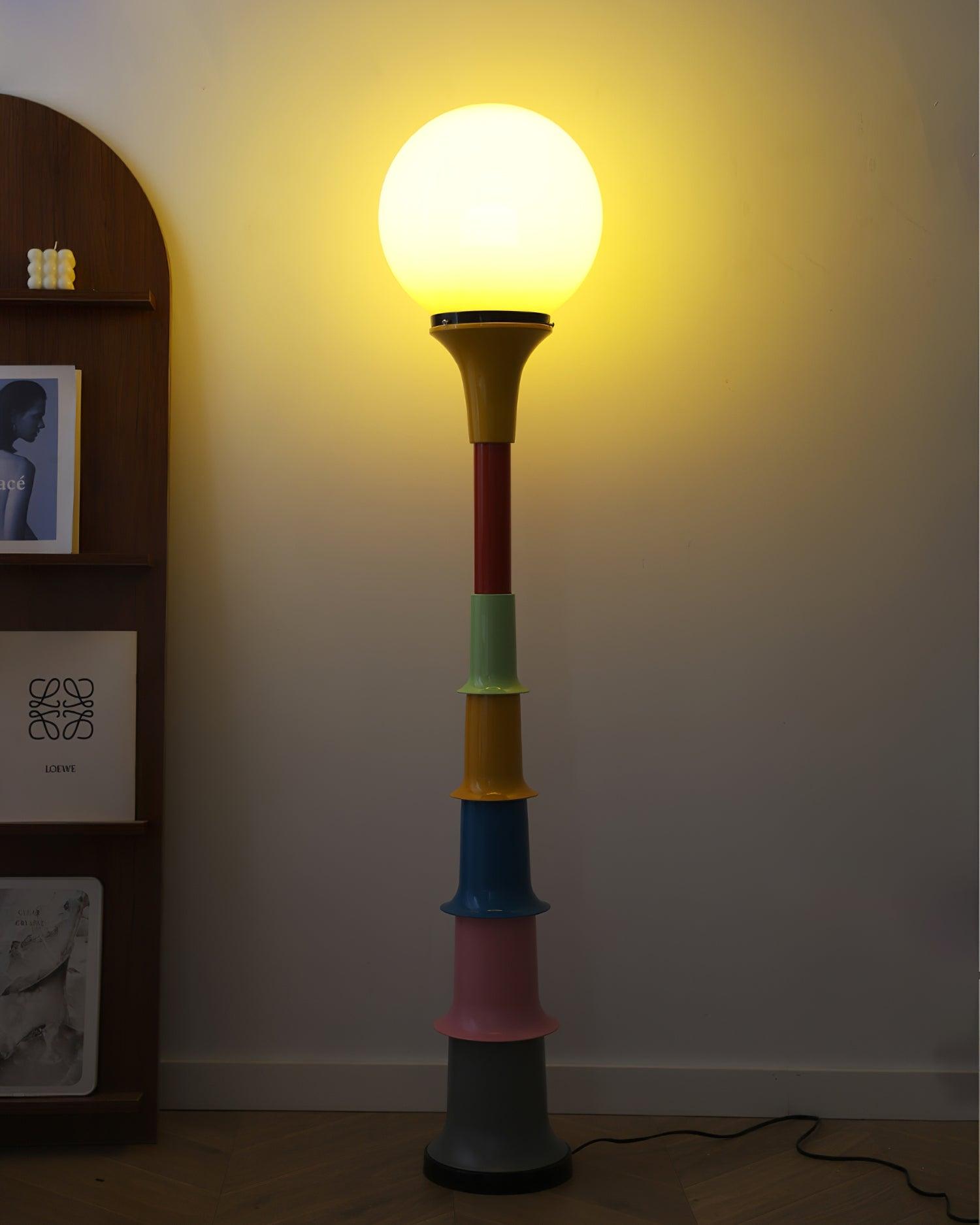 Grande Floor Lamp