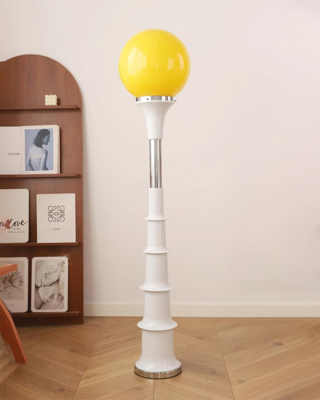 Grande Floor Lamp