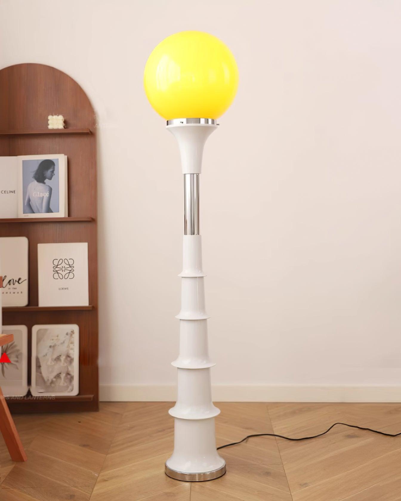 Grande Floor Lamp