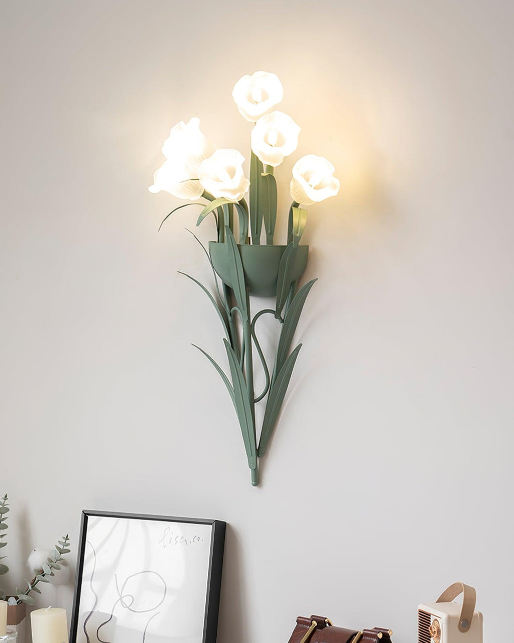 Green Sonia Wall Lamp
