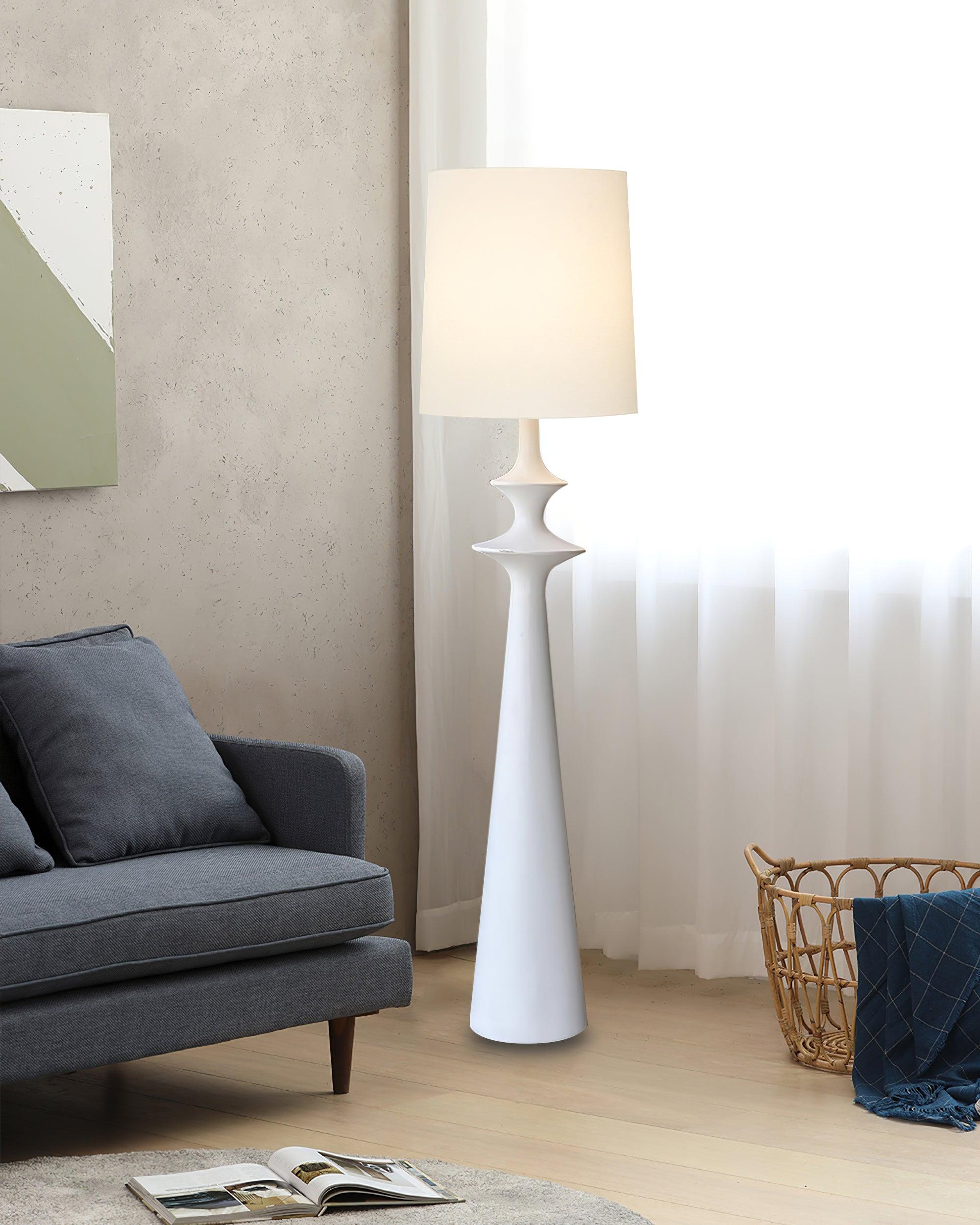 Guida Floor Lamp
