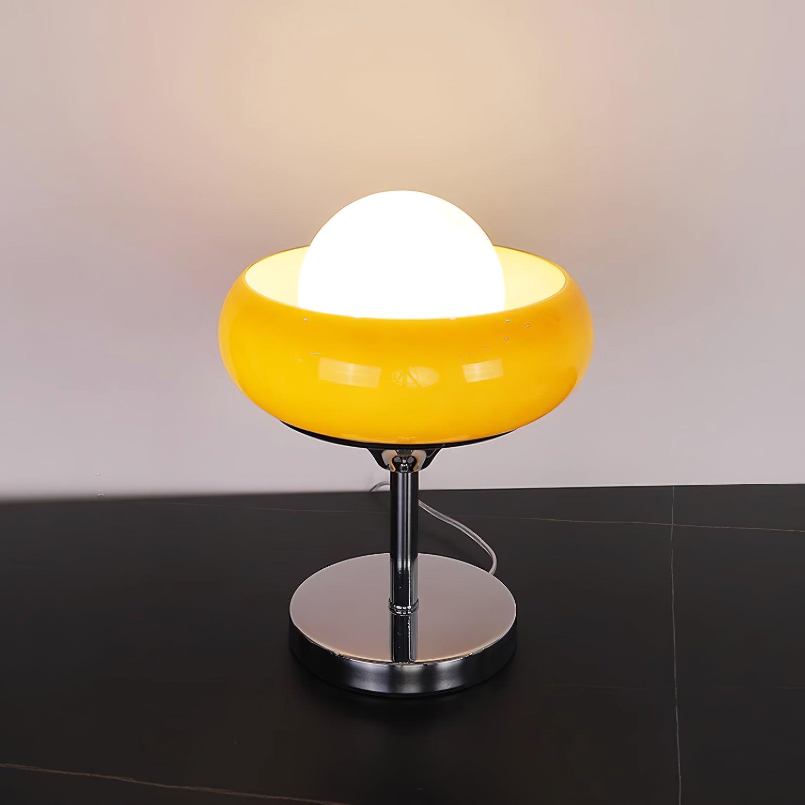 Retrovia Table Lamp
