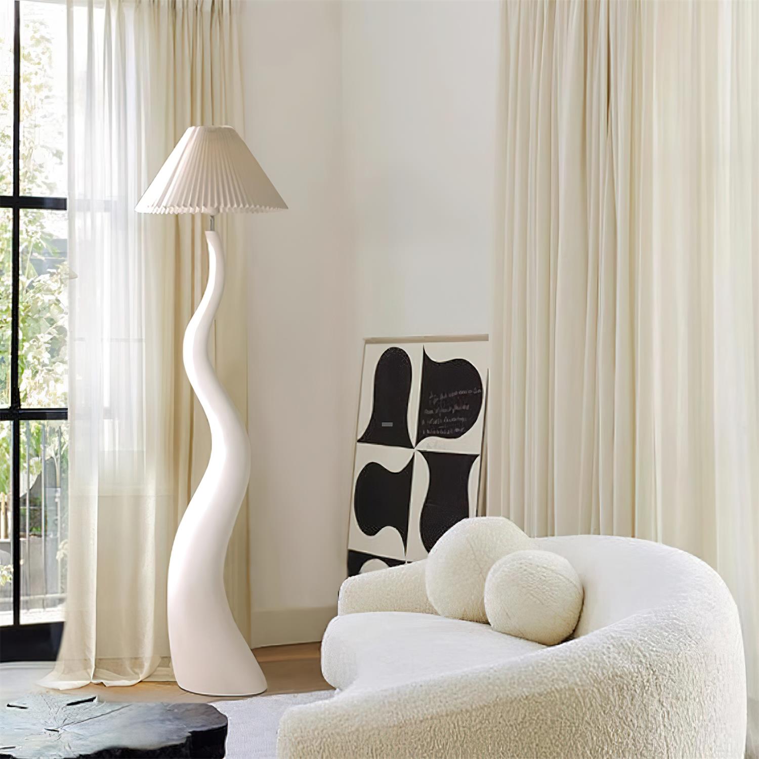 Haruki Twisted Floor Lamp