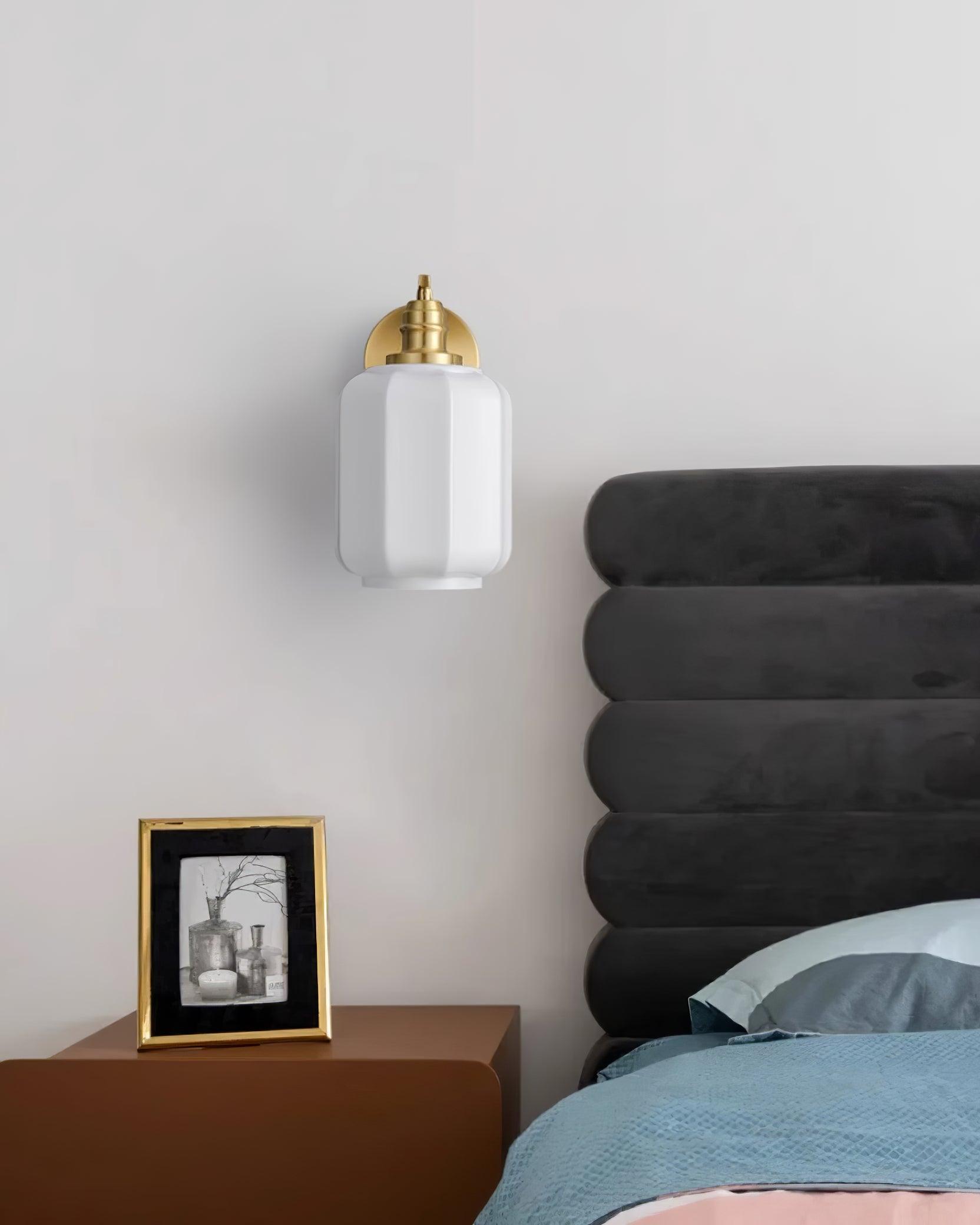 Henry Wall Lamp