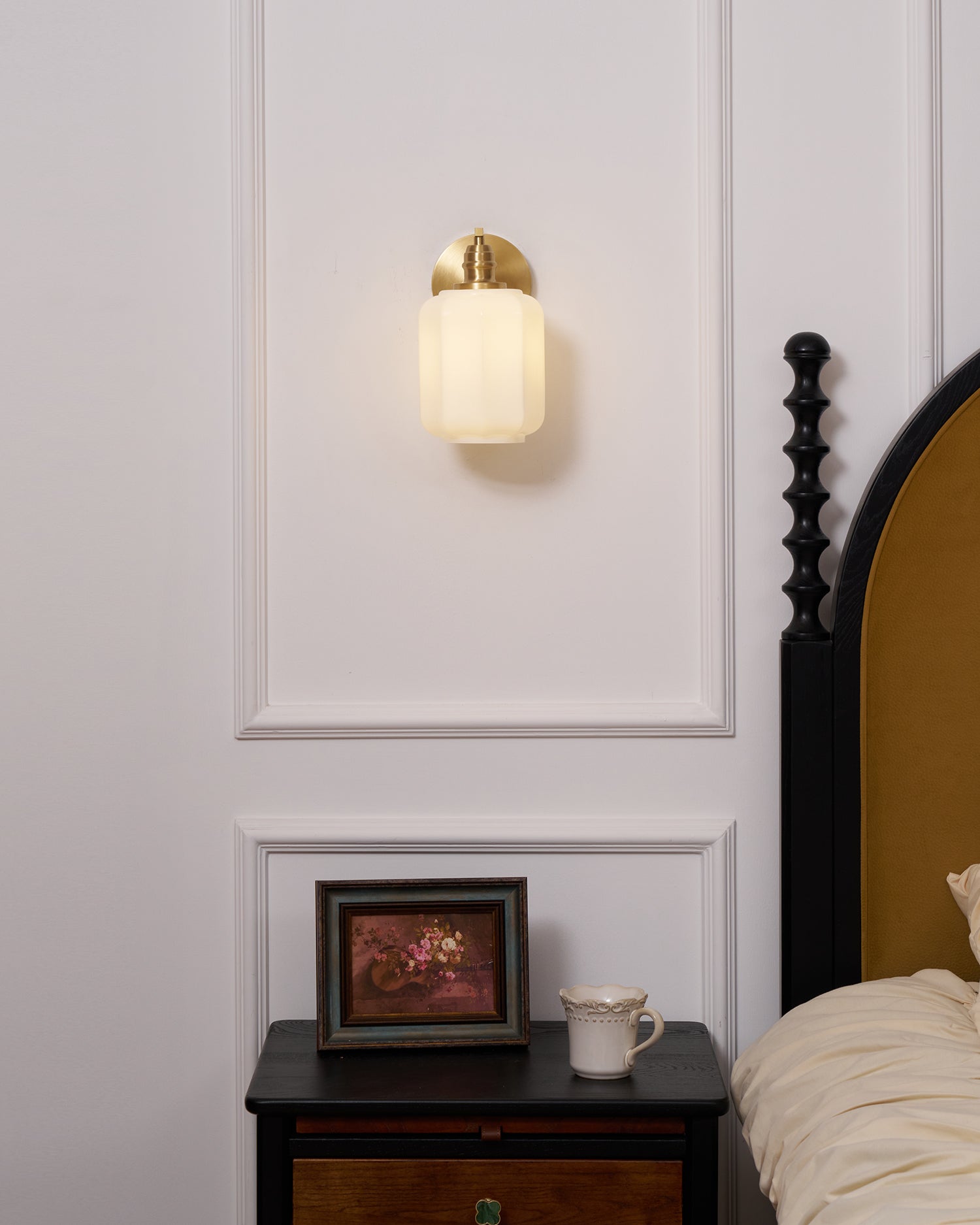 Henry Wall Lamp