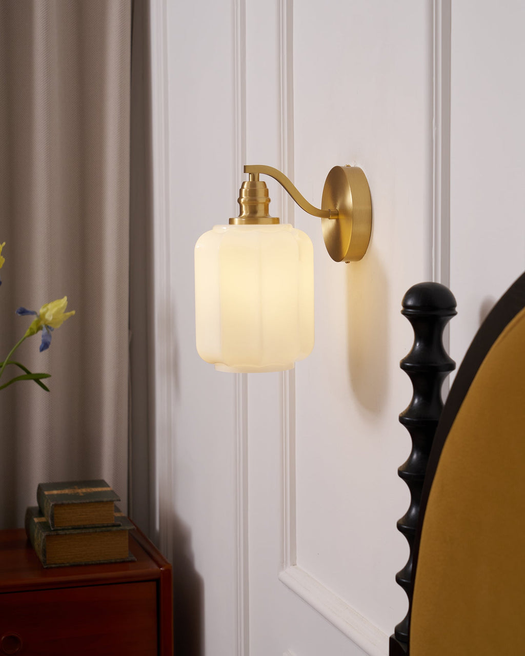 Henry Wall Lamp