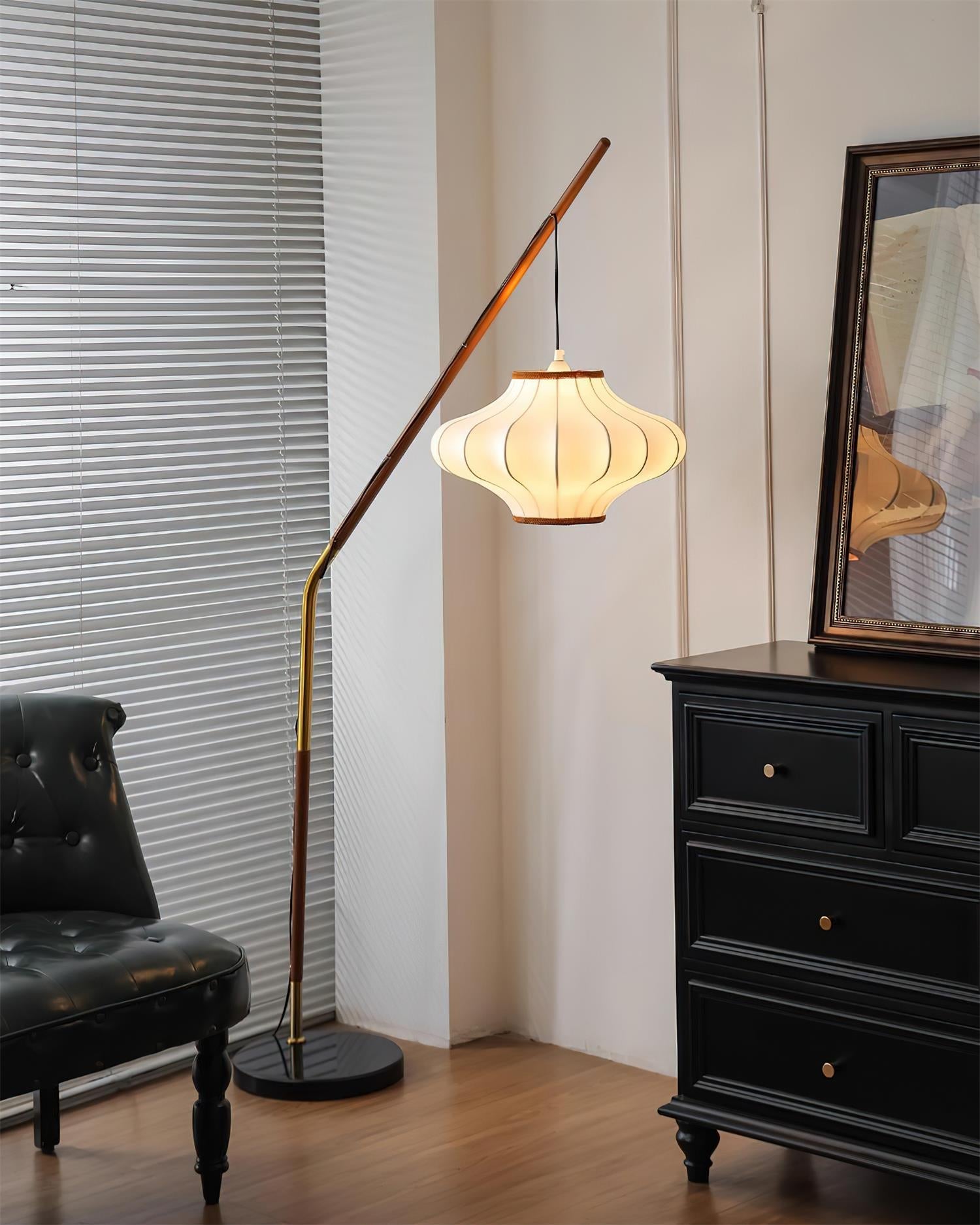 Hikari Floor Lamp