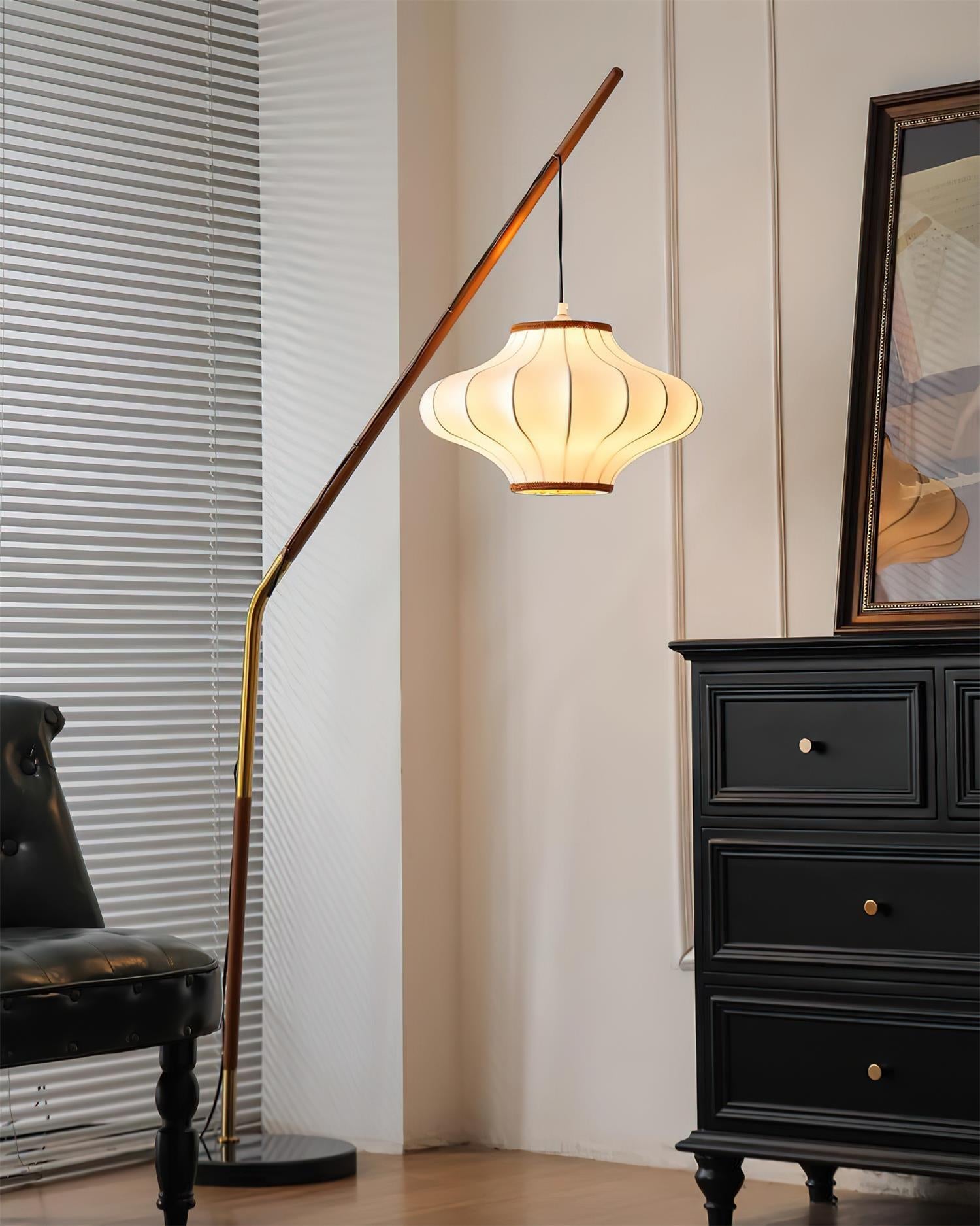 Hikari Floor Lamp