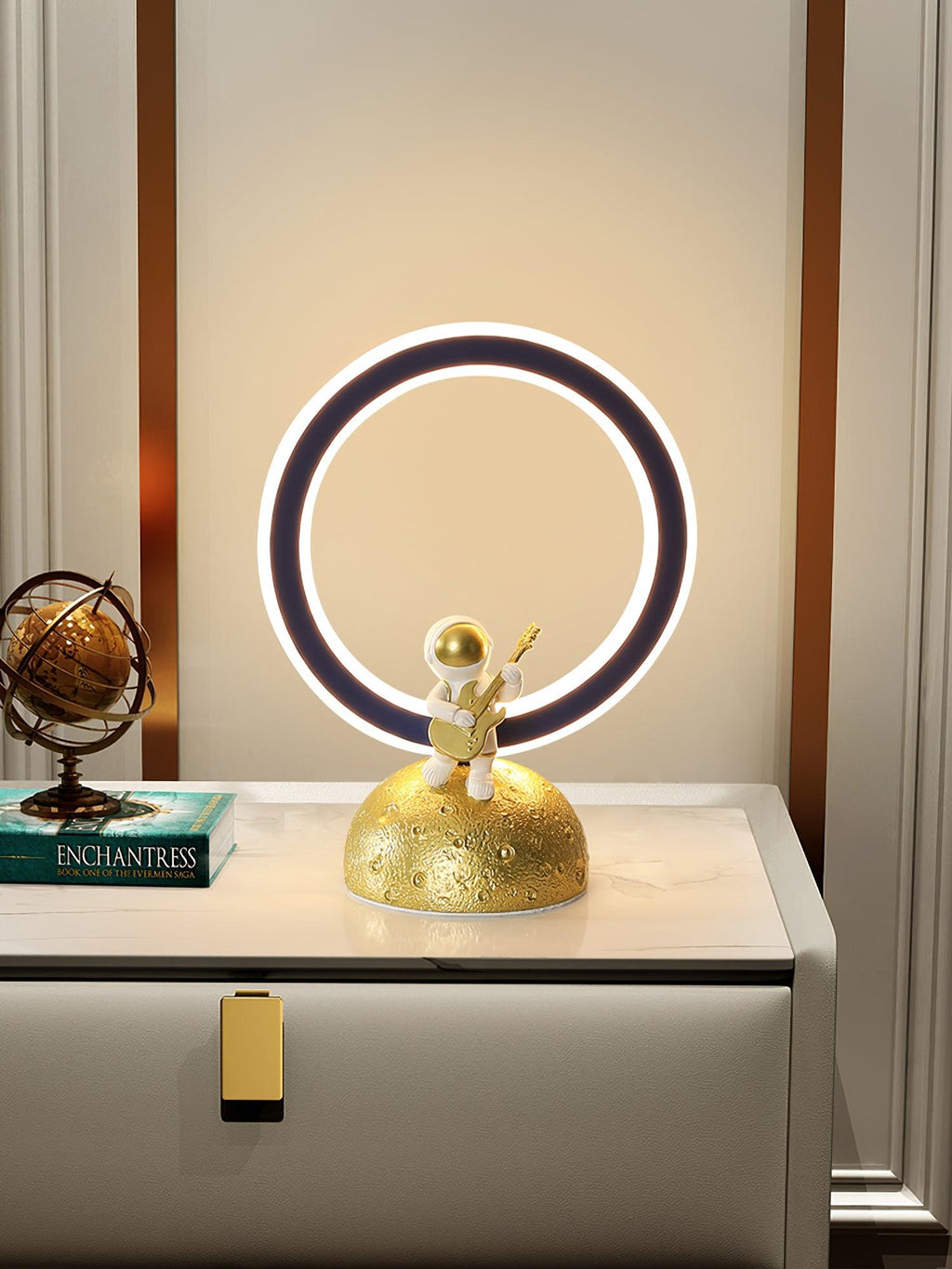 Jude Astronaut Table Lamp