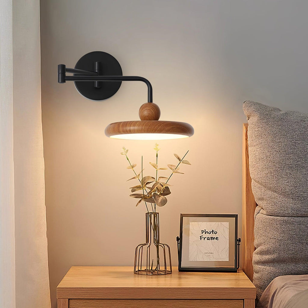 Karlin Wall Light