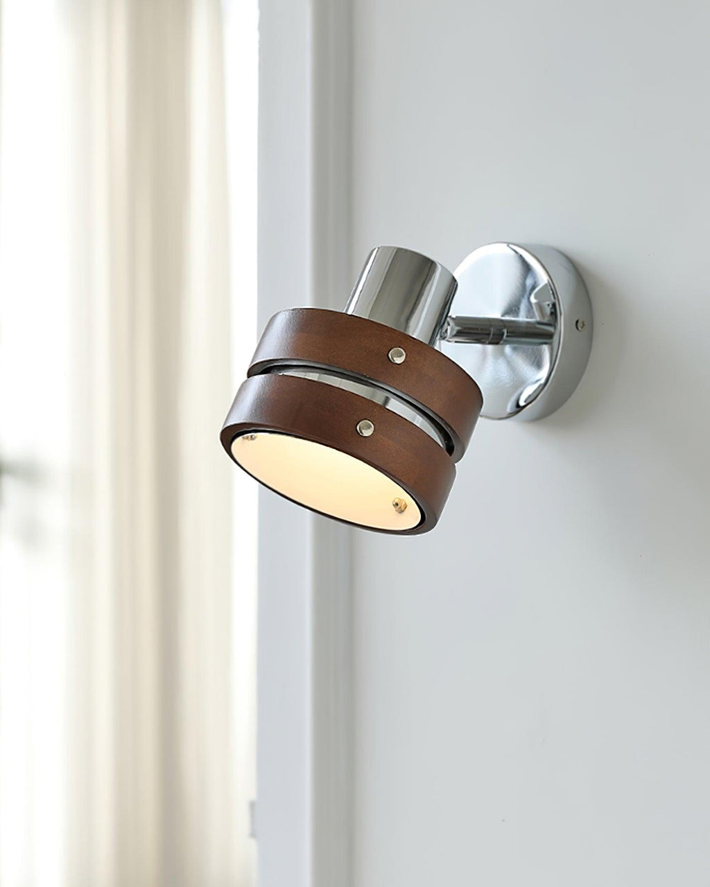 Karry Wall Lamp
