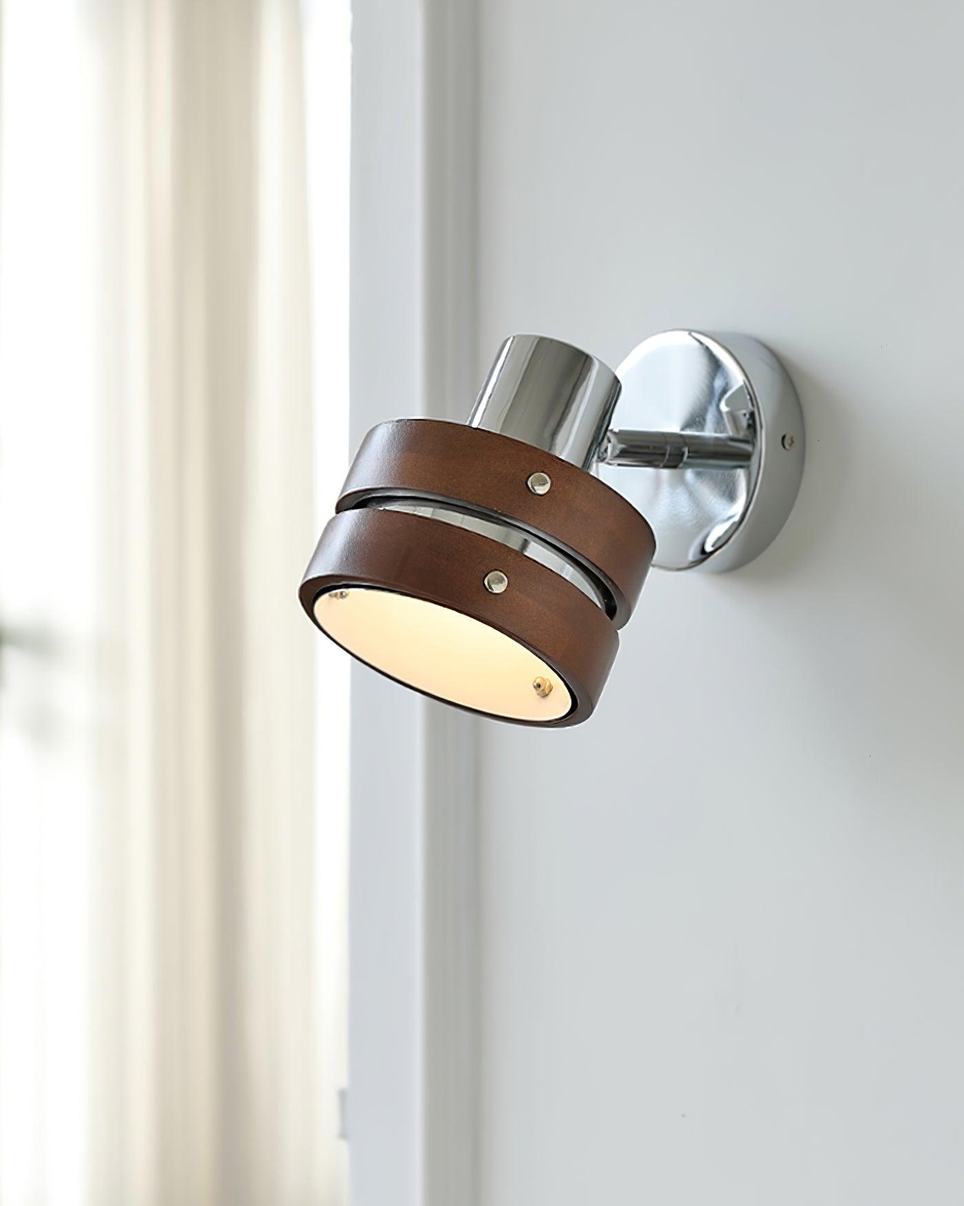 Karry Wall Lamp