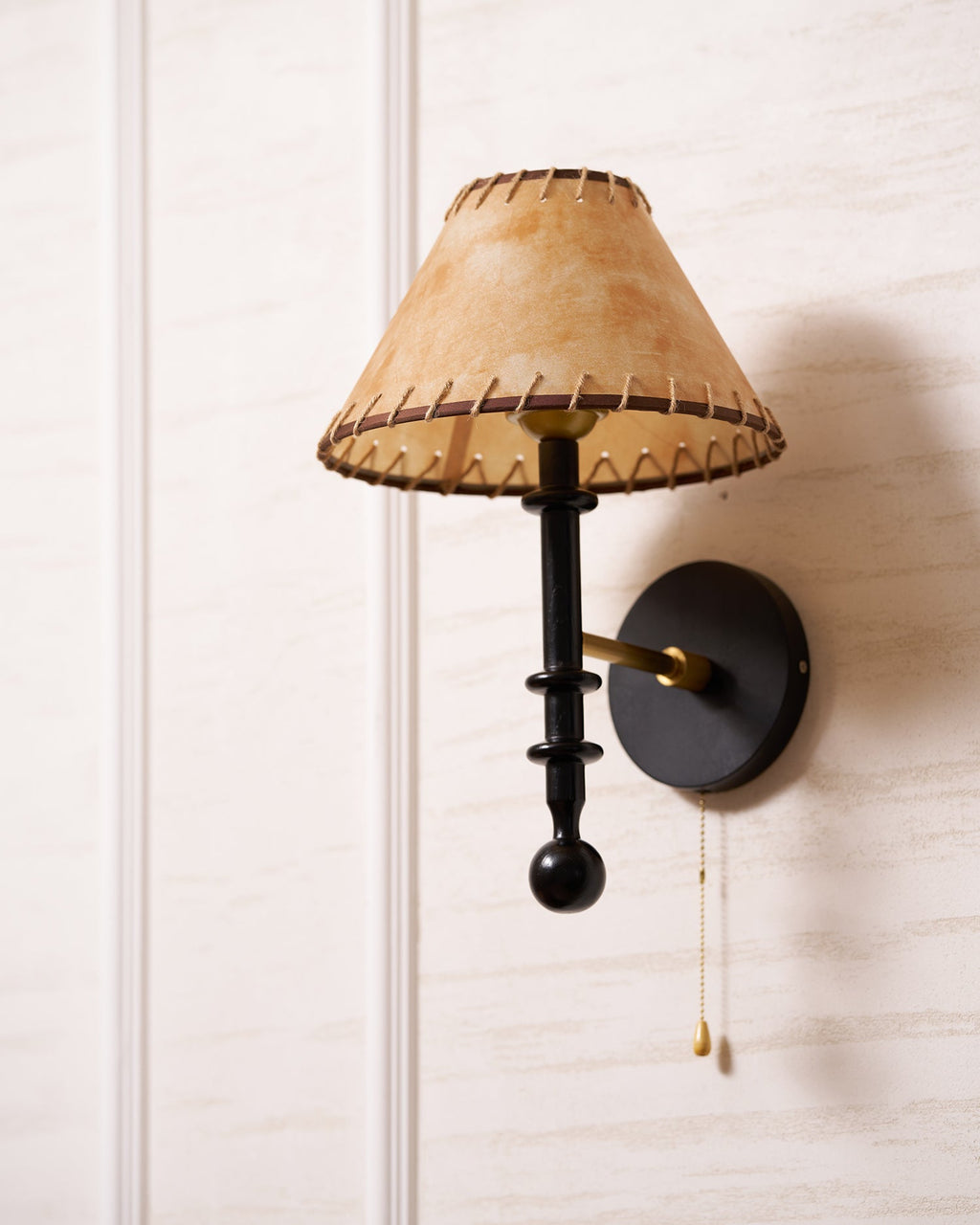 Kibo Wood Wall Lamp