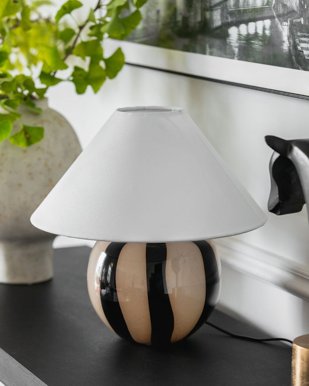 Kodhi Table Lamp