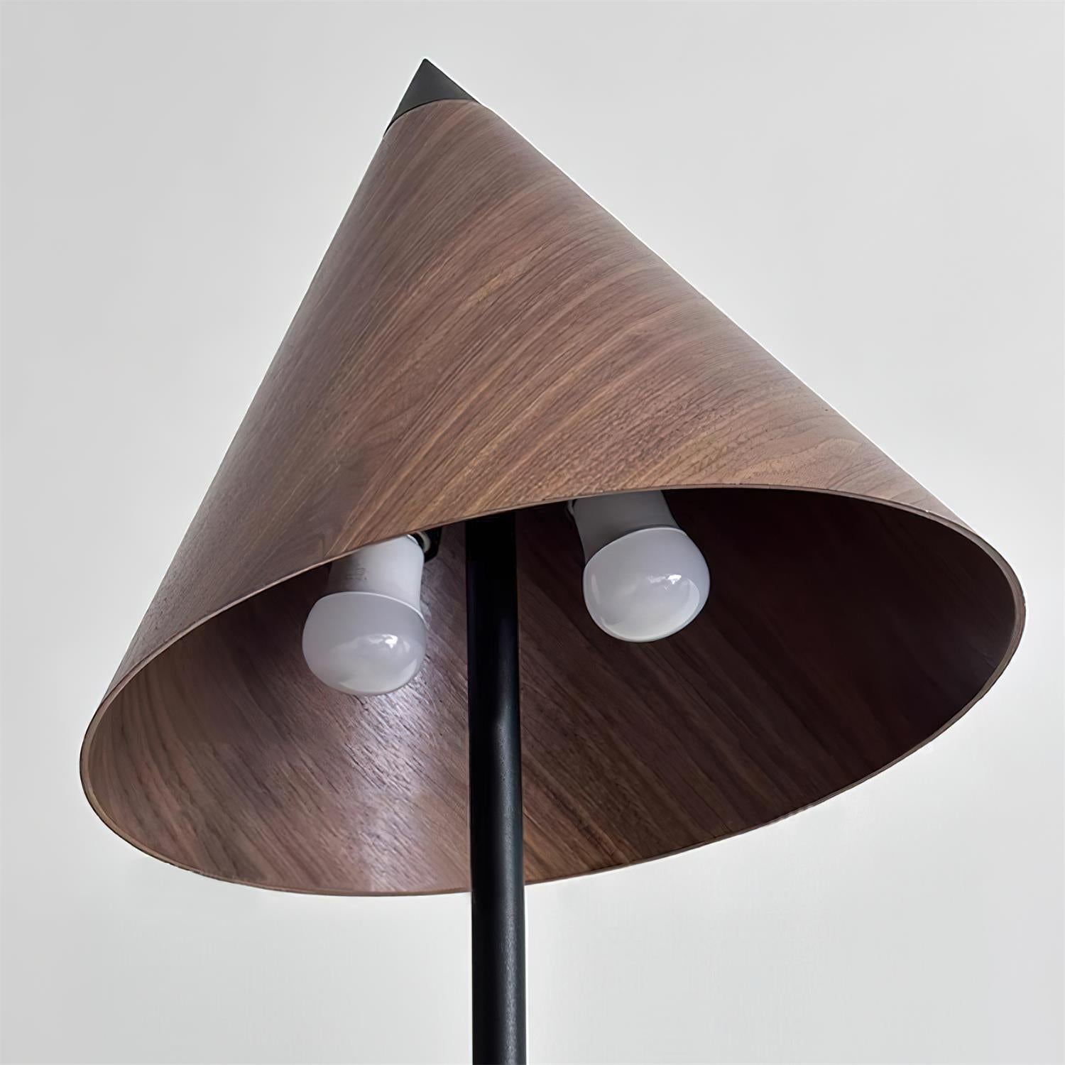 Konis Floor Lamp