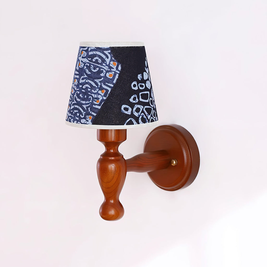 Kuli Wood Wall Lamp