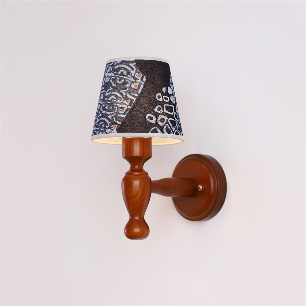 Kuli Wood Wall Lamp
