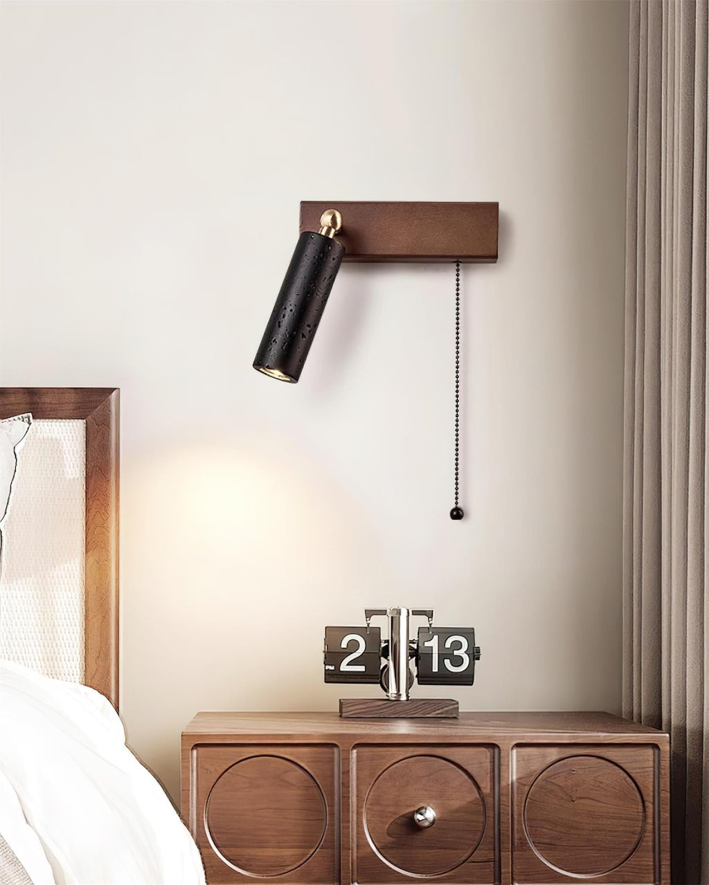 Lavaire Wall Lamp