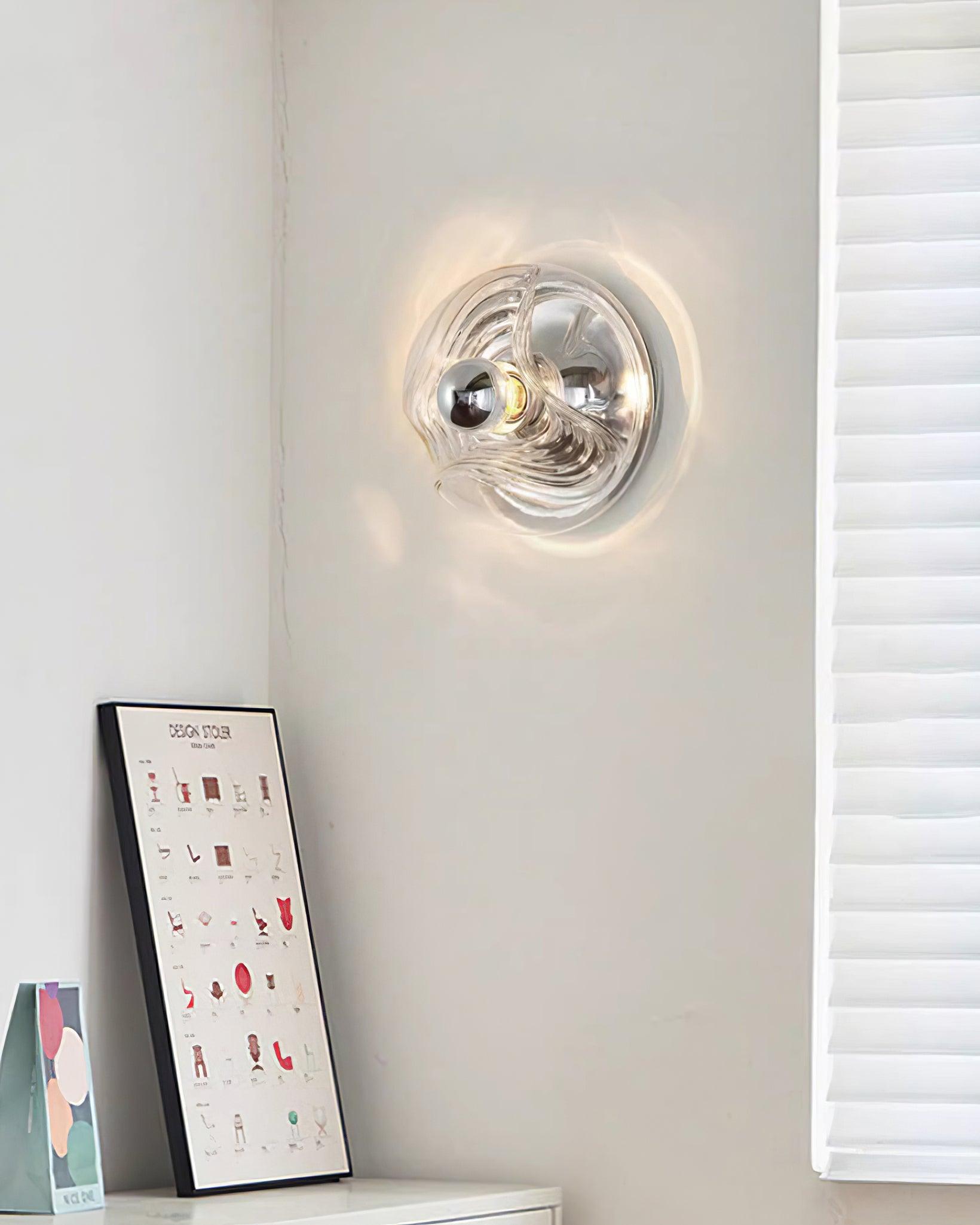 Leisa Wall Lamp