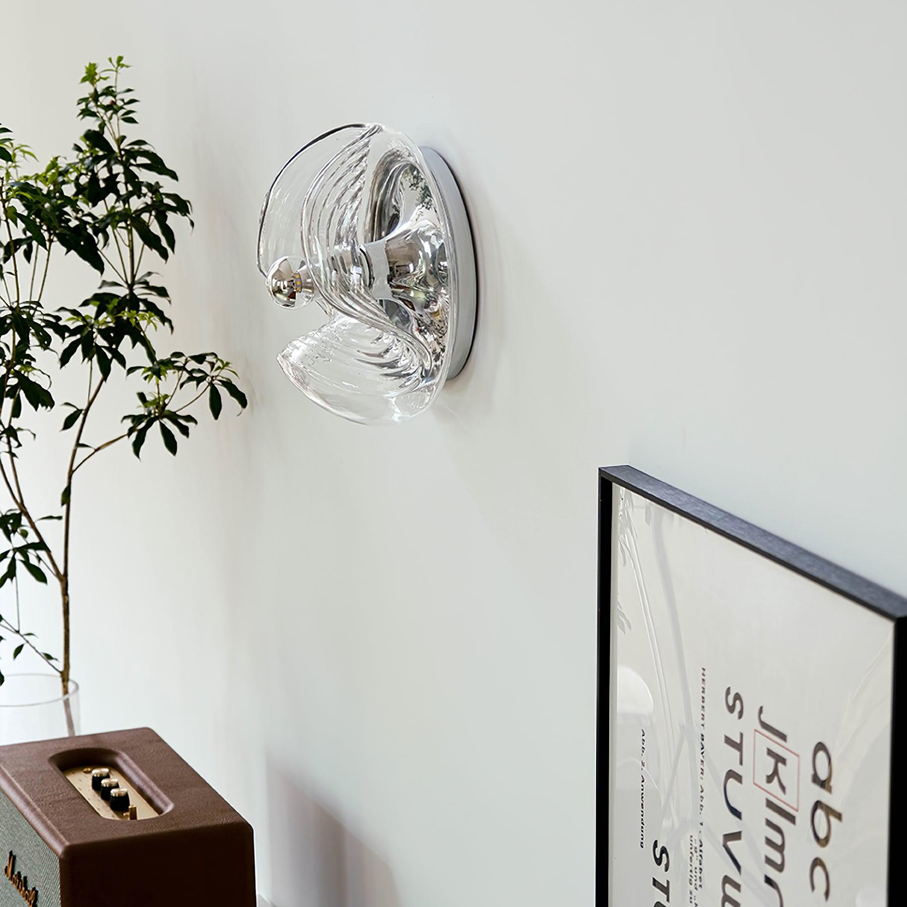 Leisa Wall Lamp