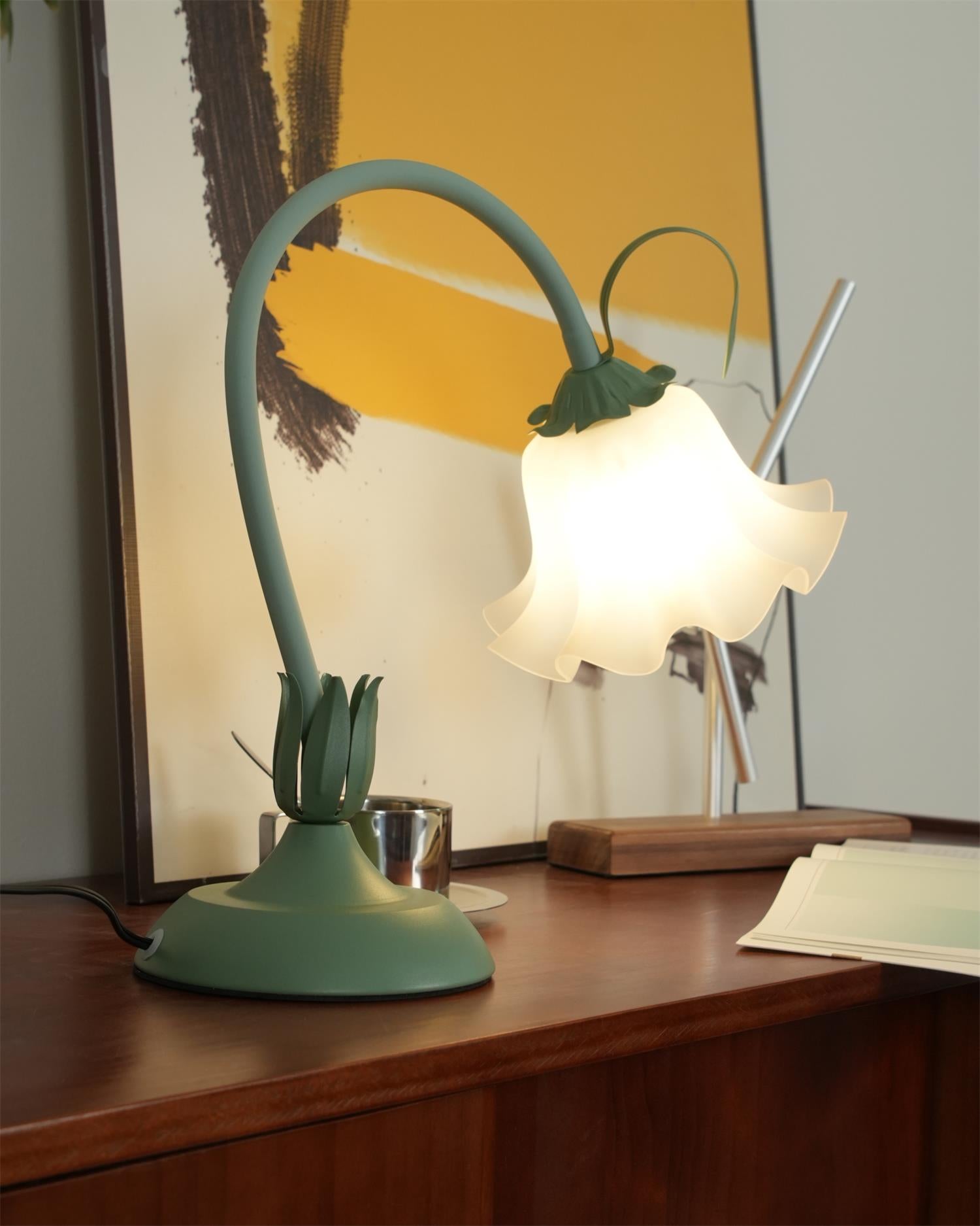 Lily Flower Table Lamp