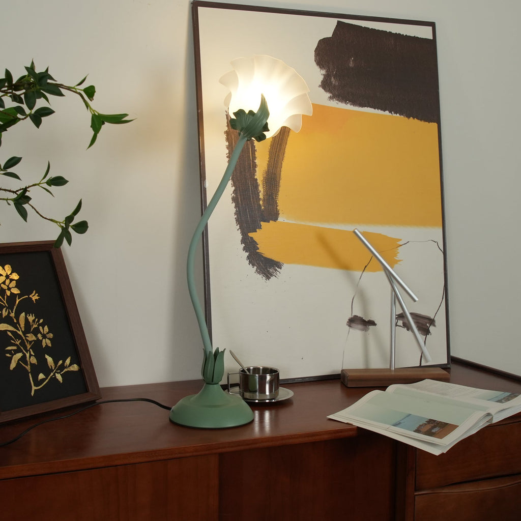 Lily Flower Table Lamp